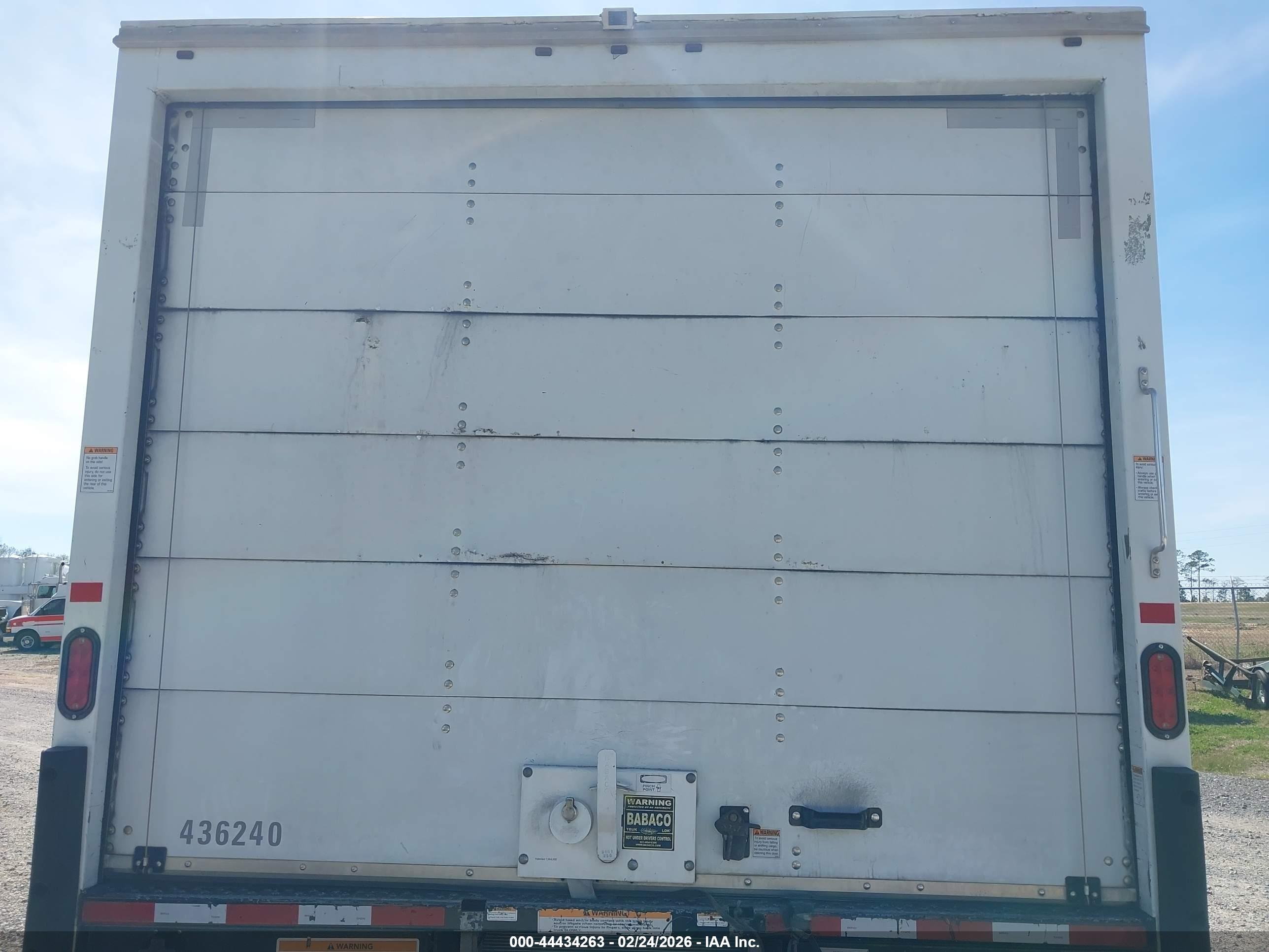 FORD E-350 image 7