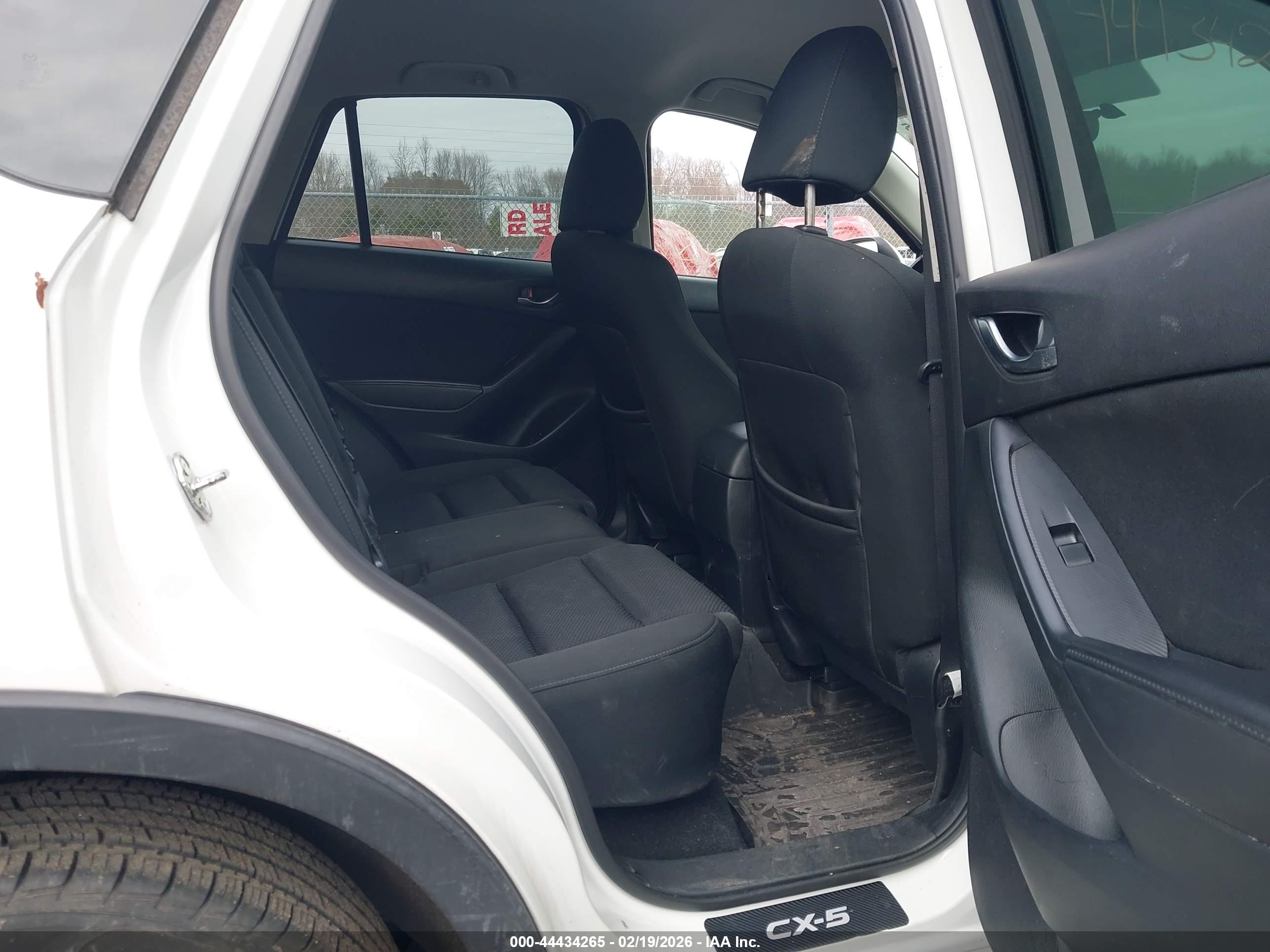 MAZDA CX-5 image 8