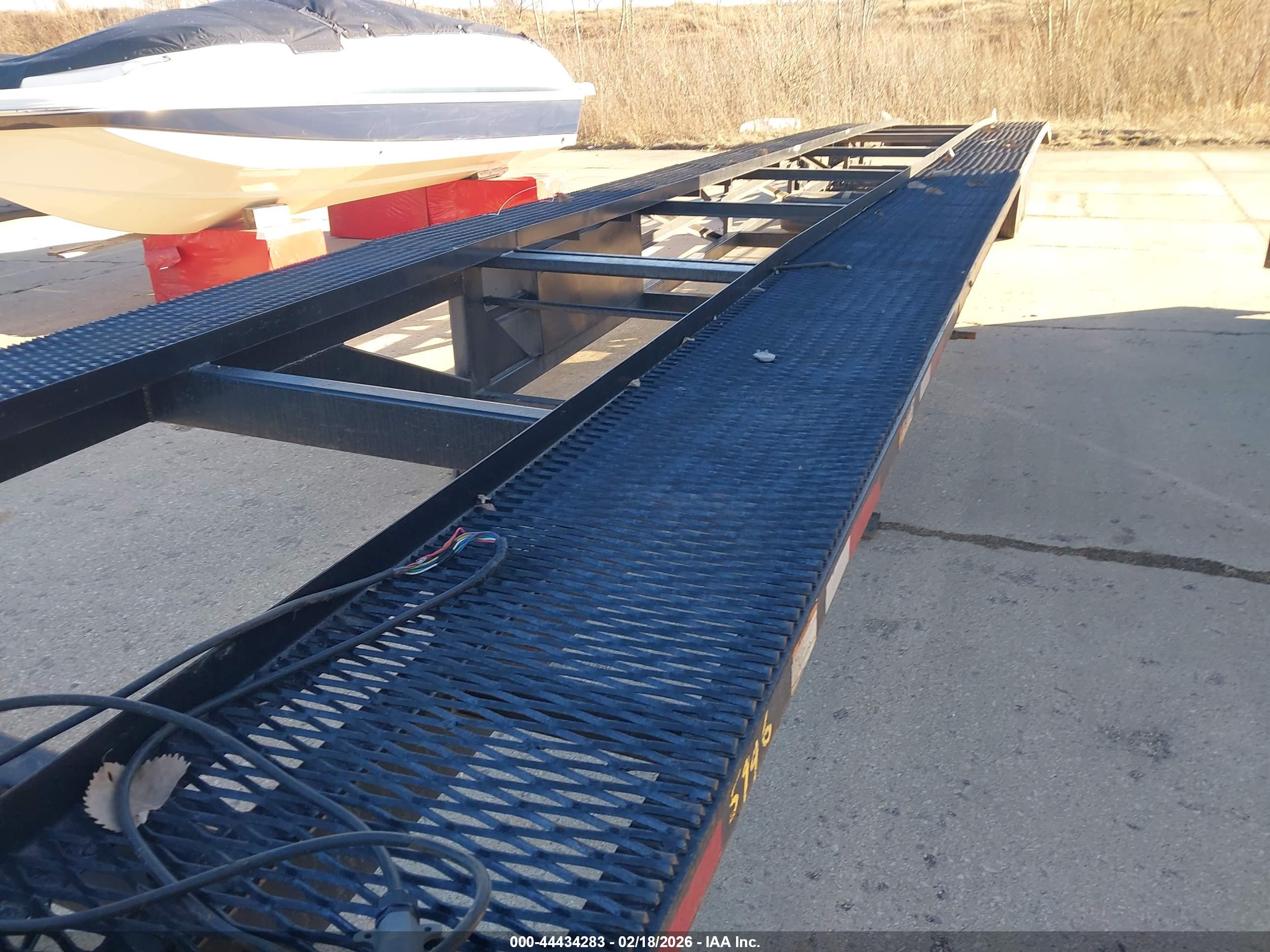 SILVERBACK TRAILER image 8