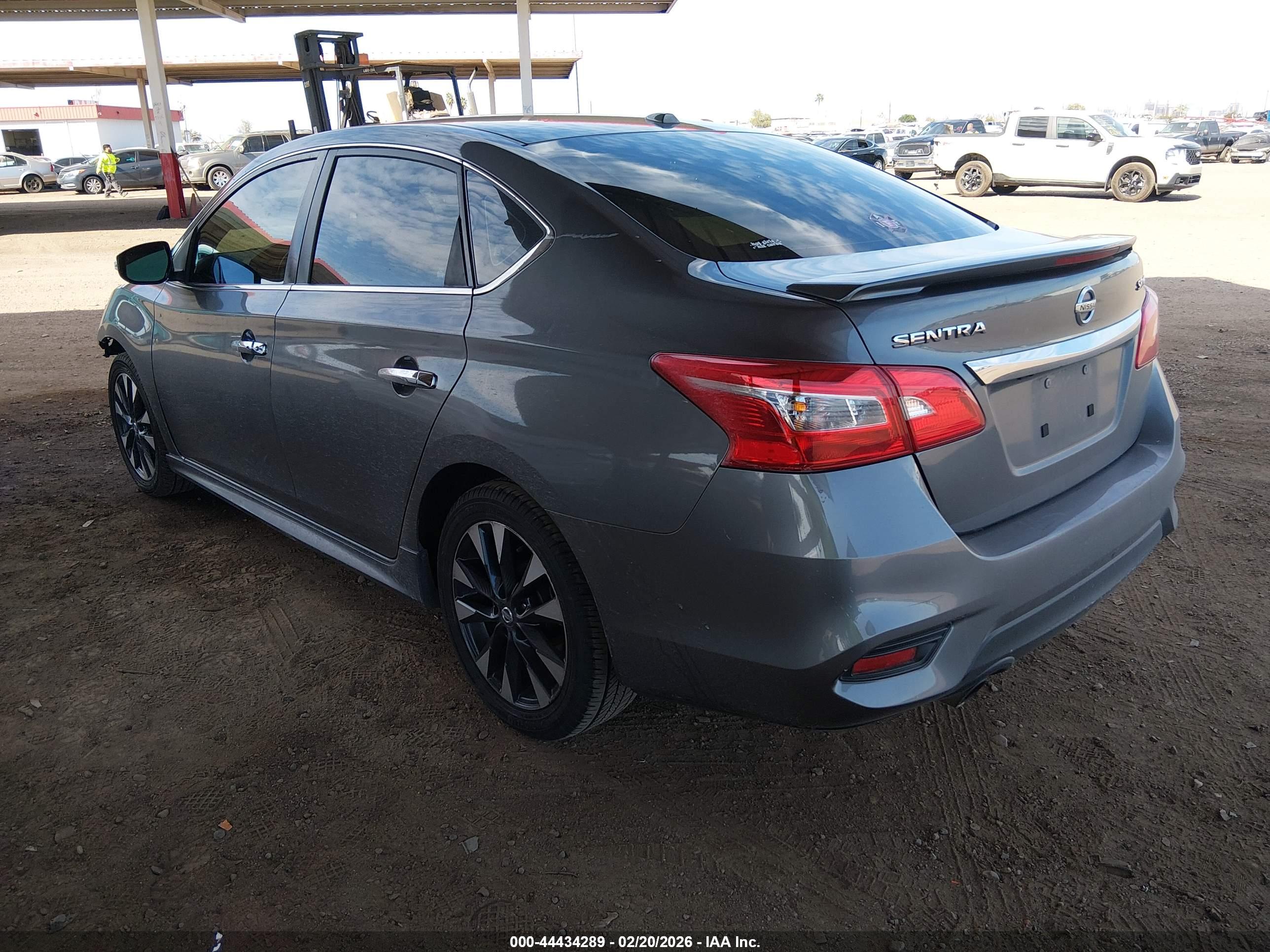 NISSAN SENTRA image 3