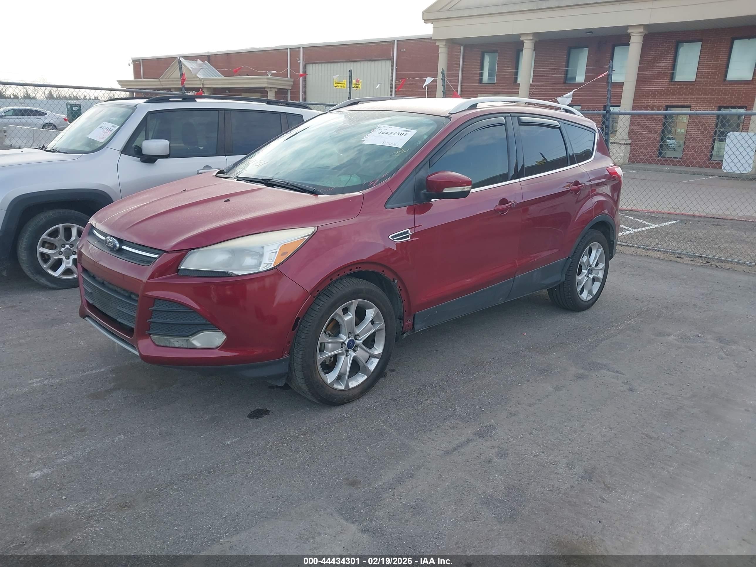 FORD ESCAPE image 2