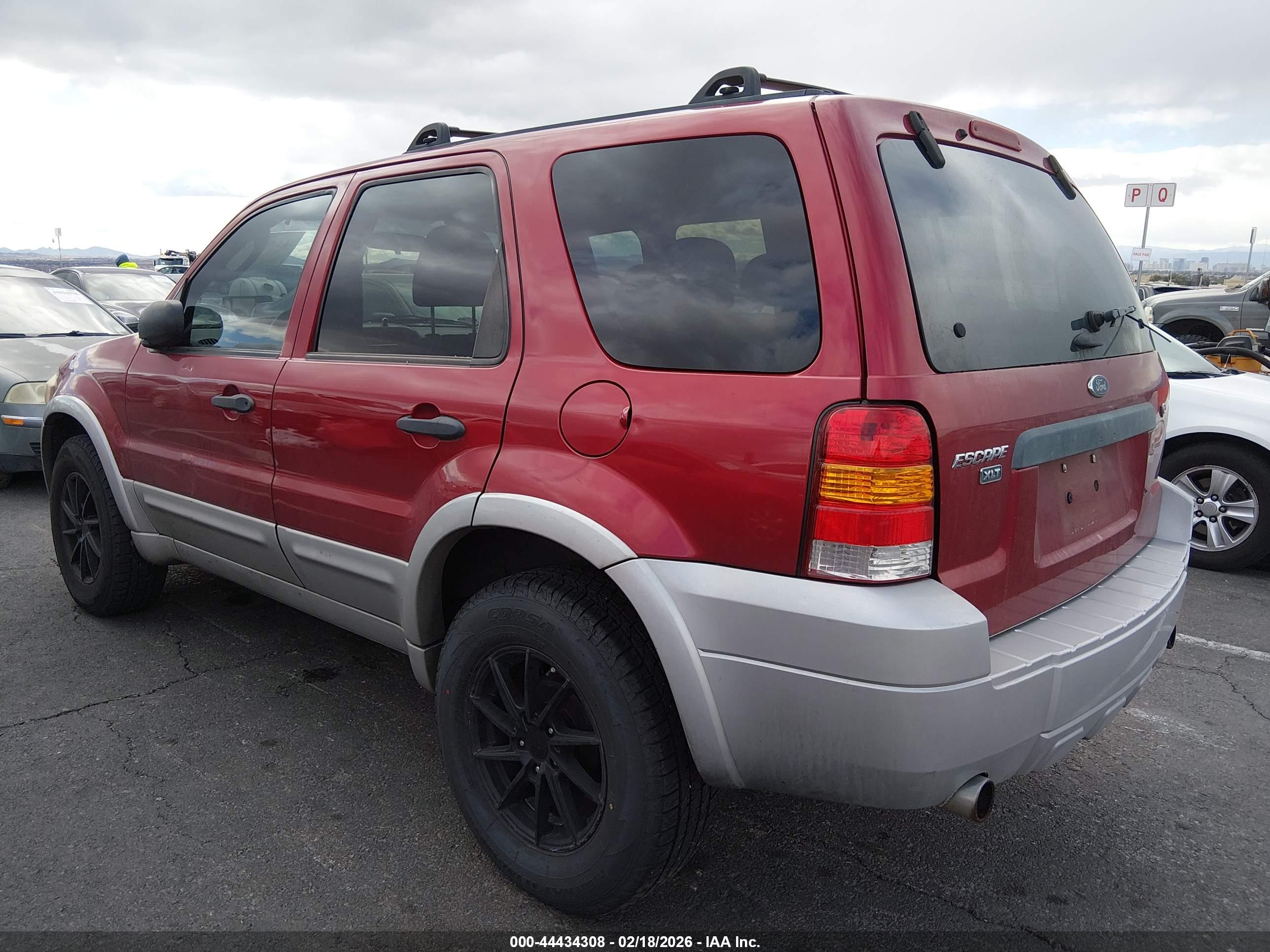 FORD ESCAPE image 3