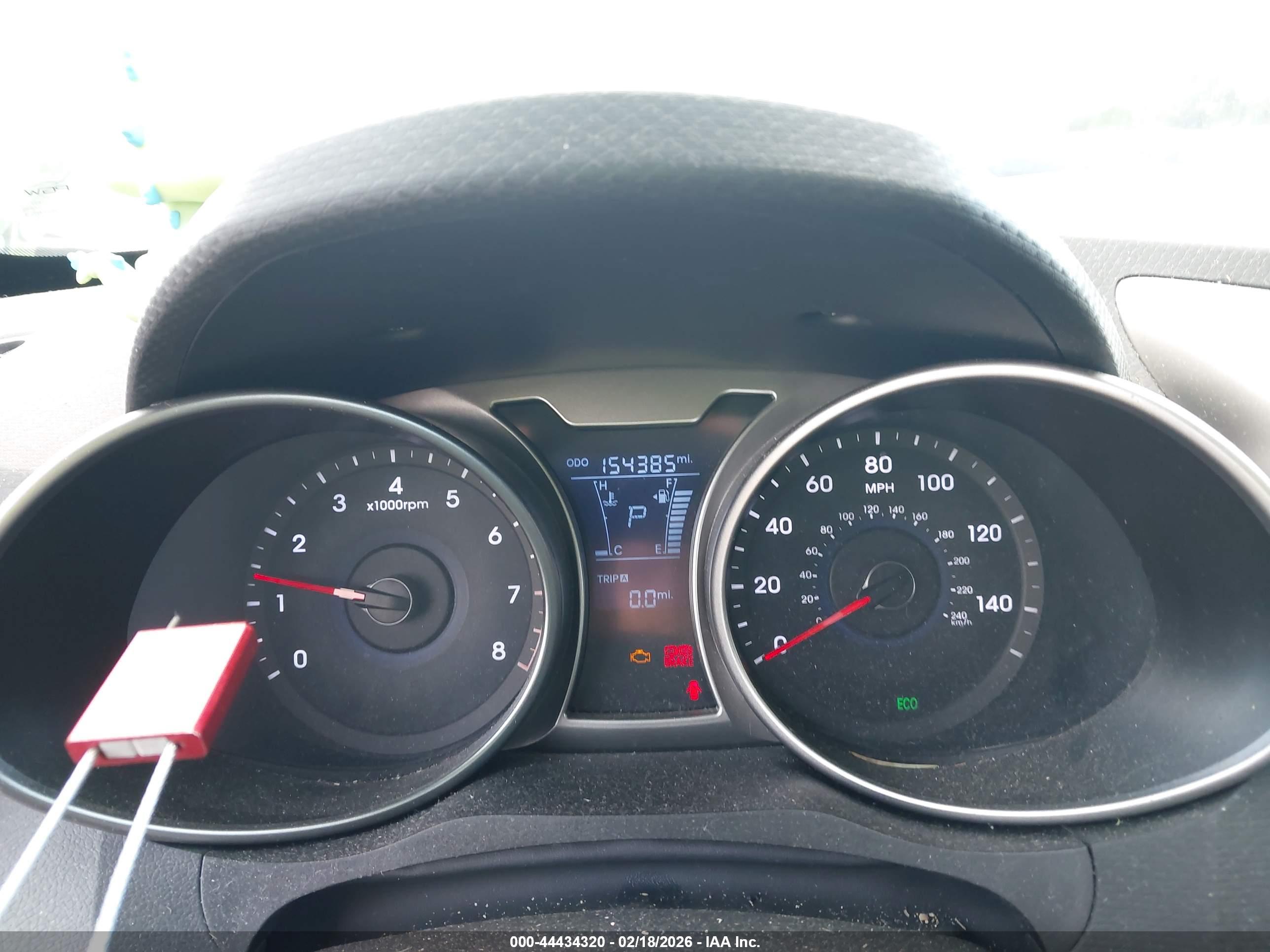 HYUNDAI VELOSTER image 7