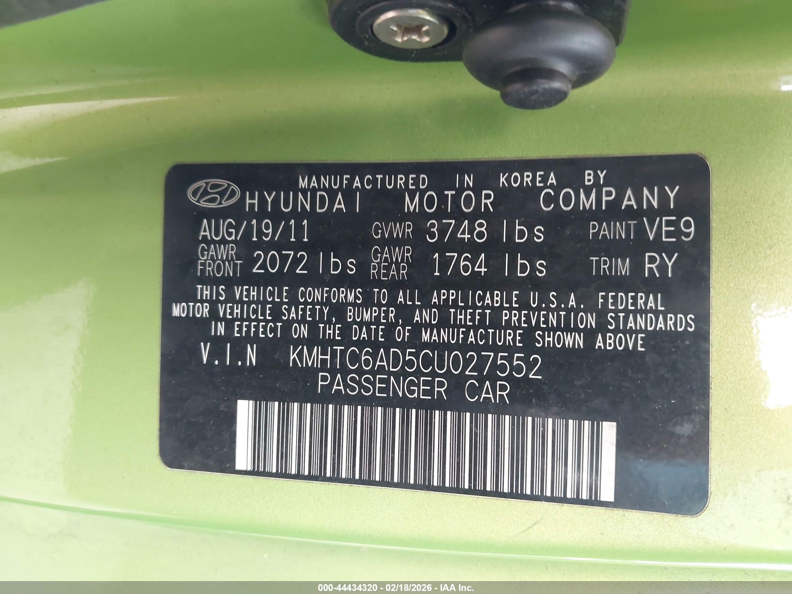 HYUNDAI VELOSTER image 9