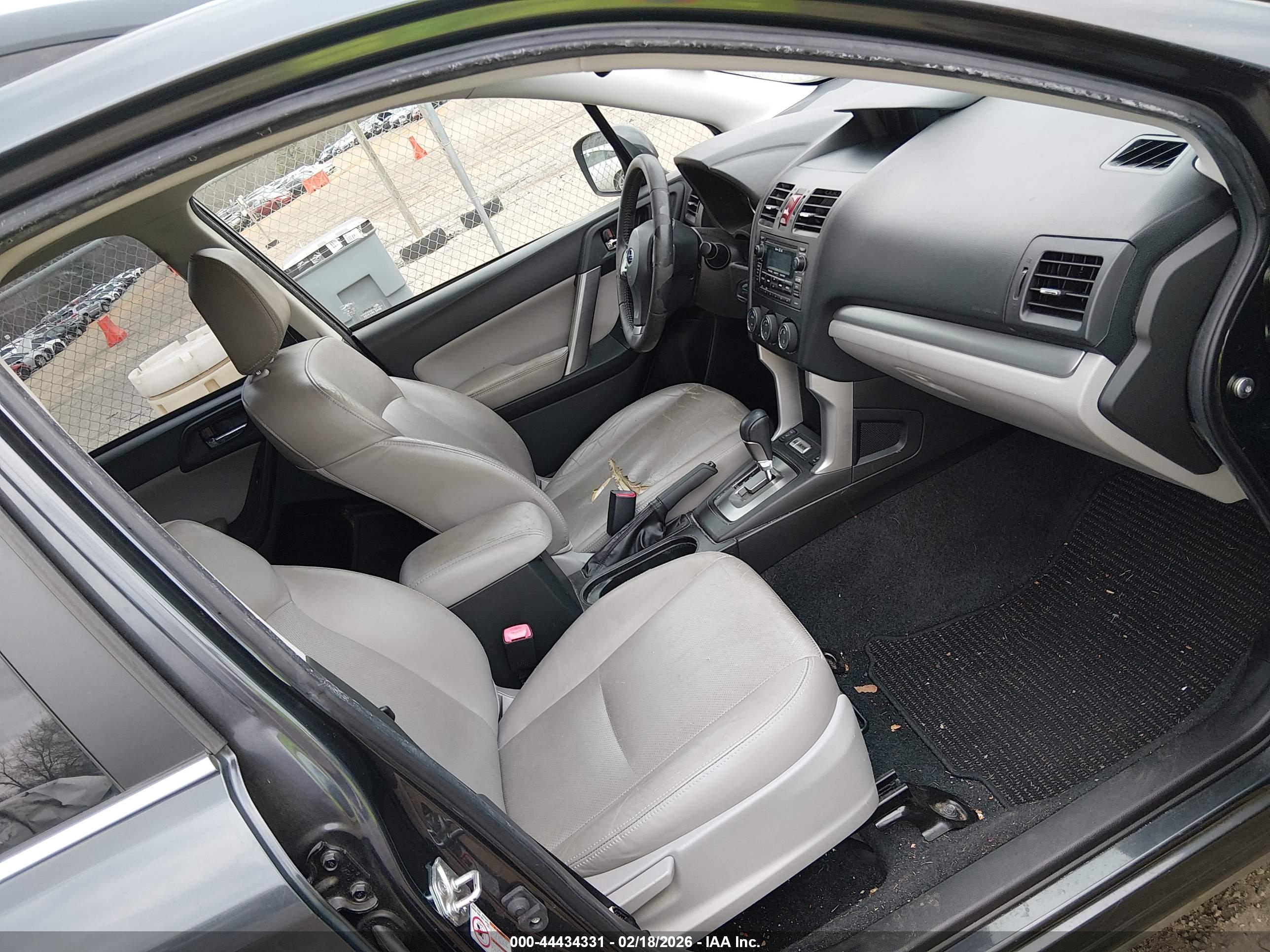 SUBARU FORESTER image 5