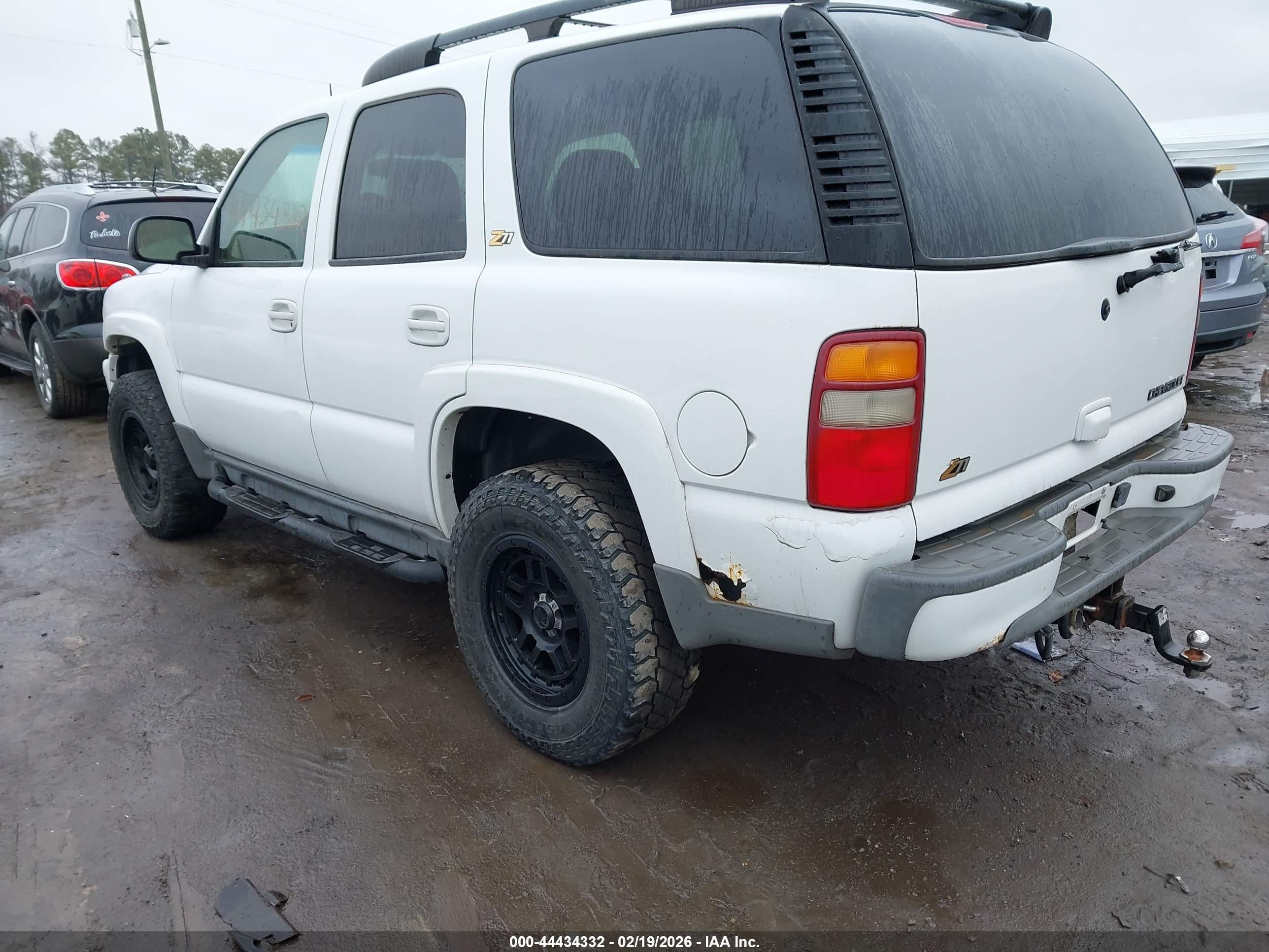 CHEVROLET TAHOE image 3