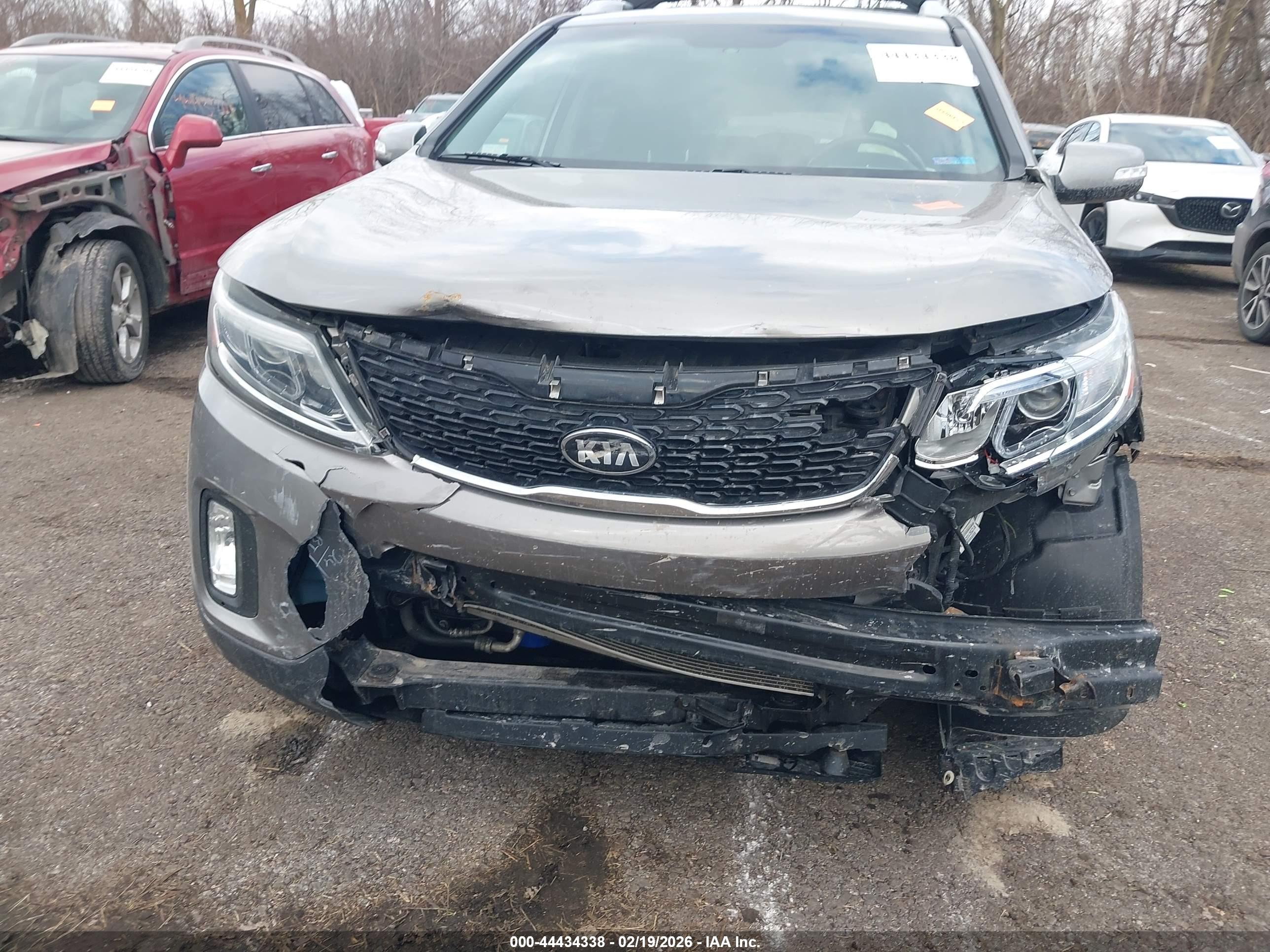 KIA SORENTO image 6