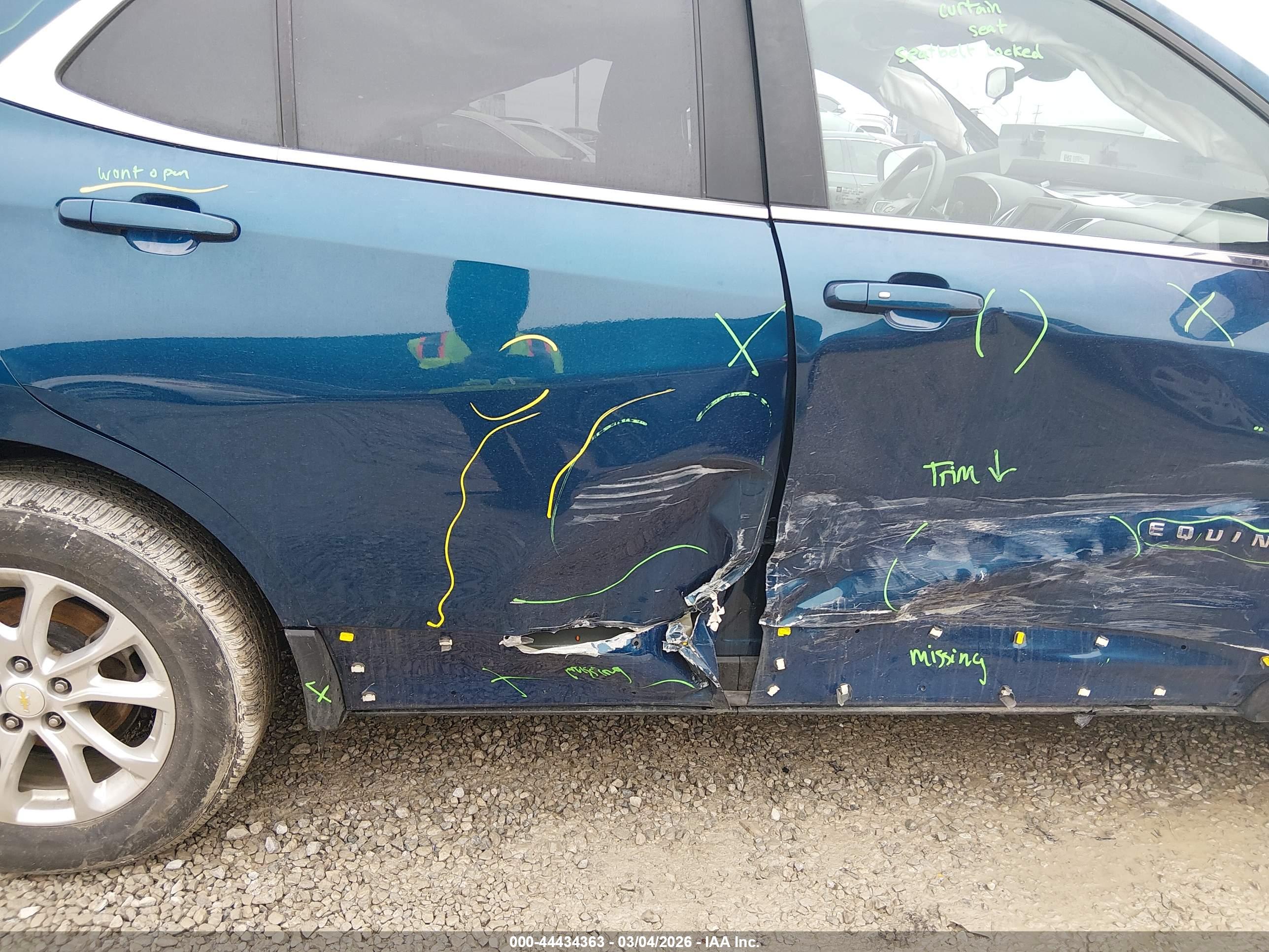 CHEVROLET EQUINOX image 11