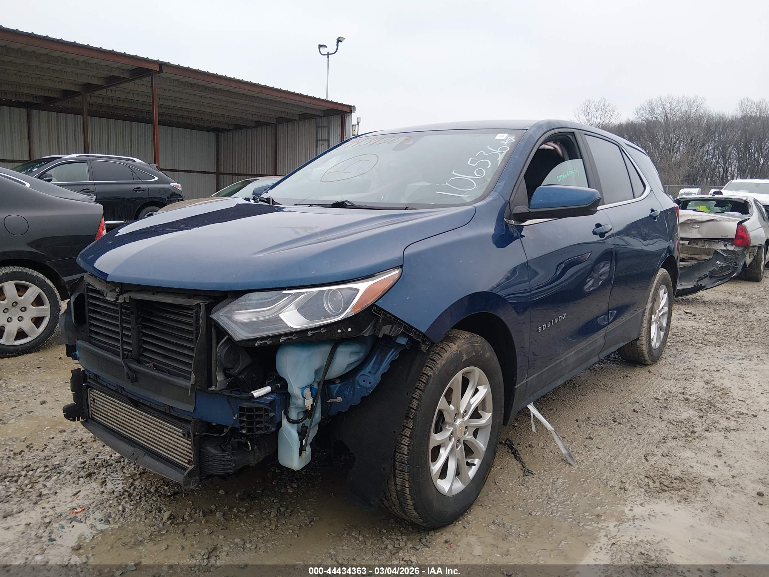 CHEVROLET EQUINOX image 2
