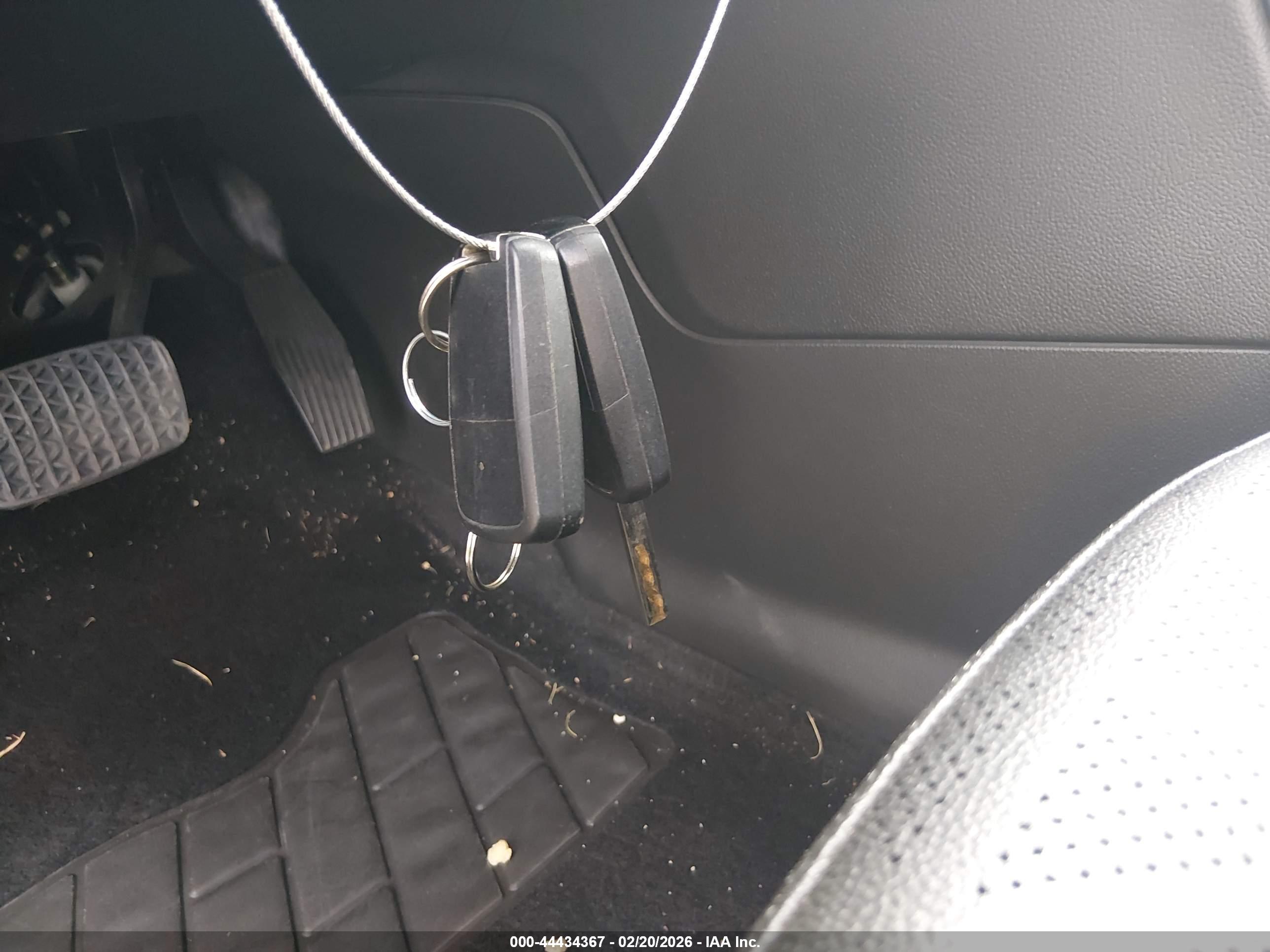 BUICK CASCADA image 11