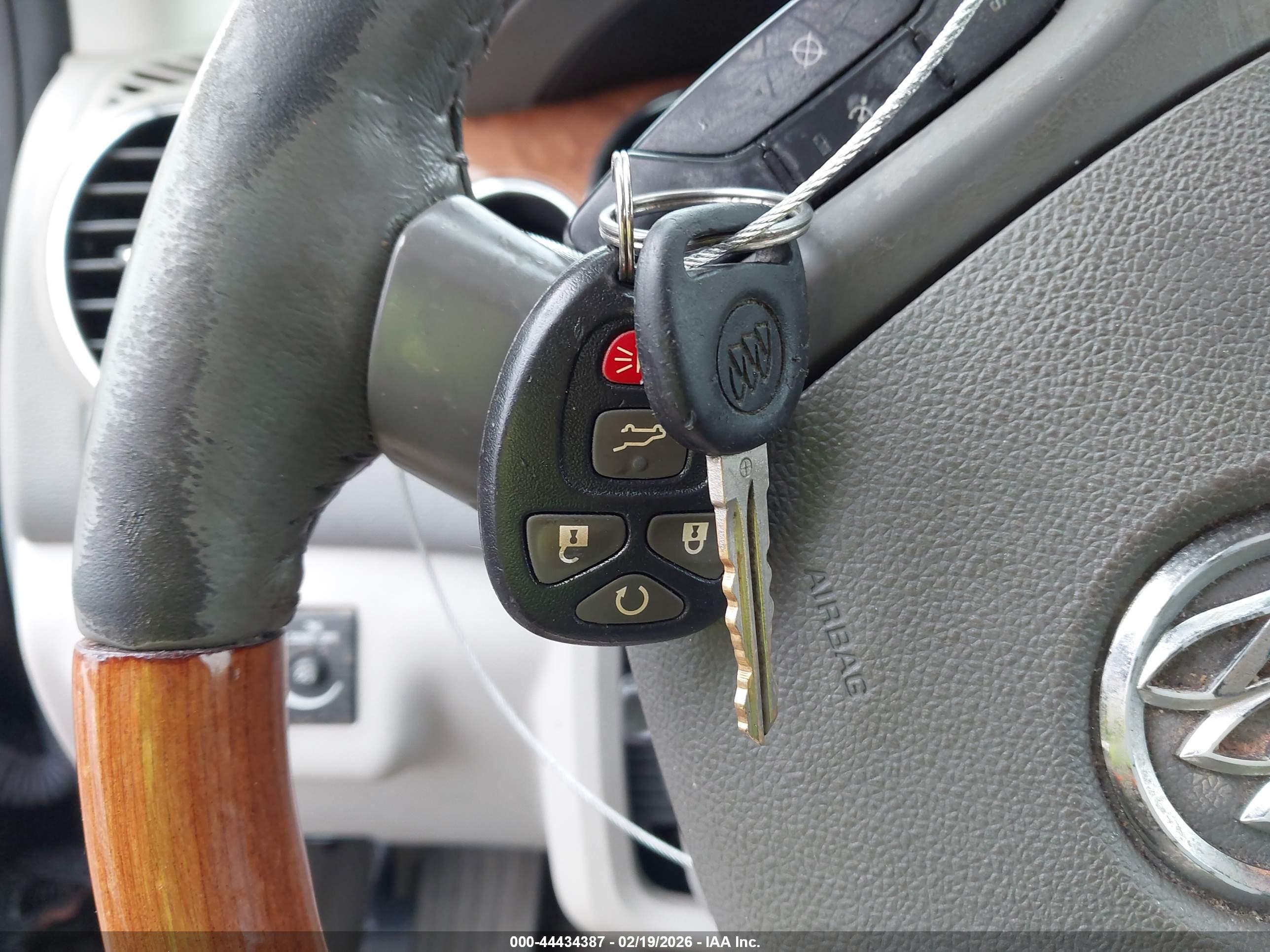 BUICK ENCLAVE image 11