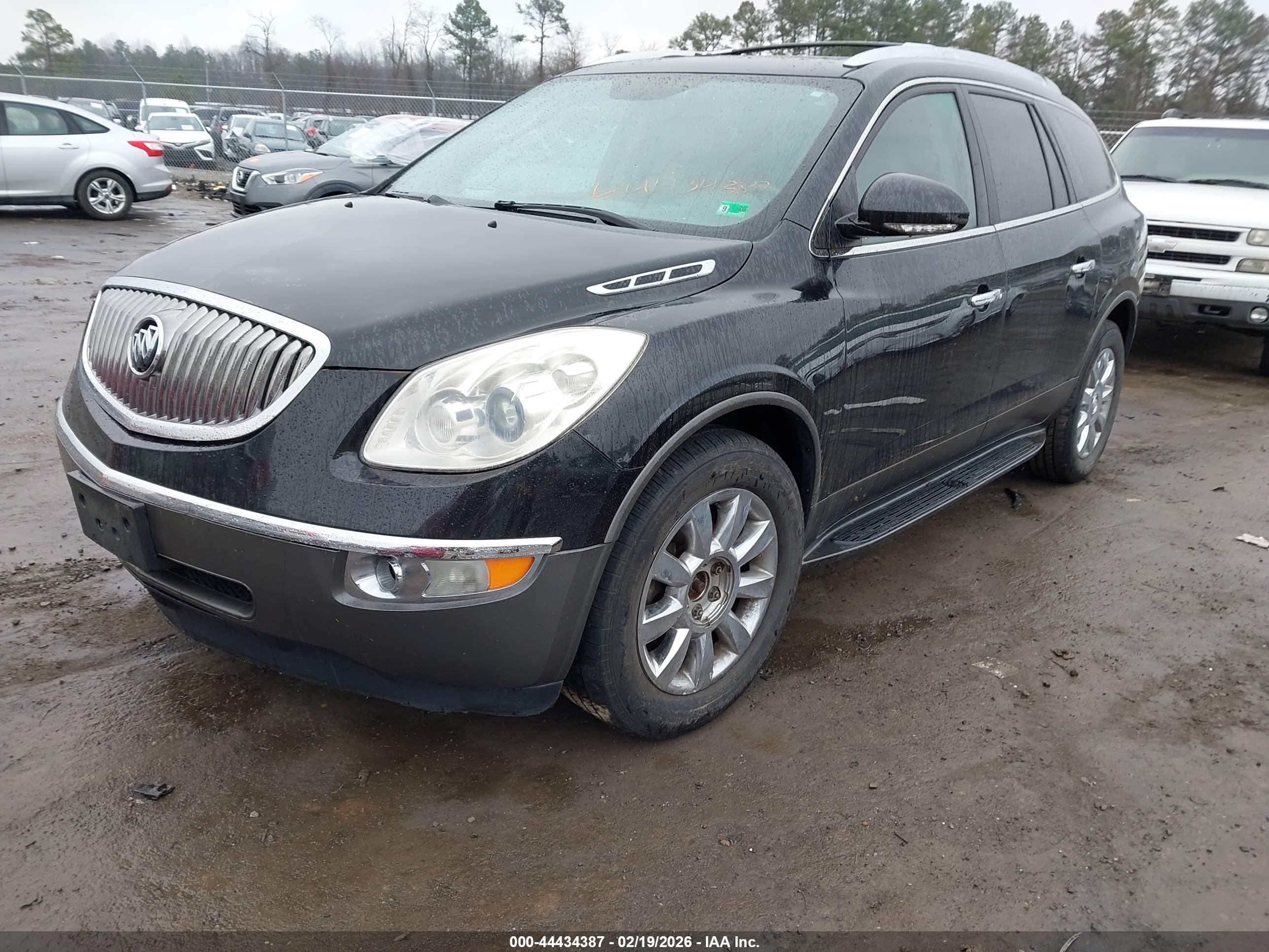 BUICK ENCLAVE image 2