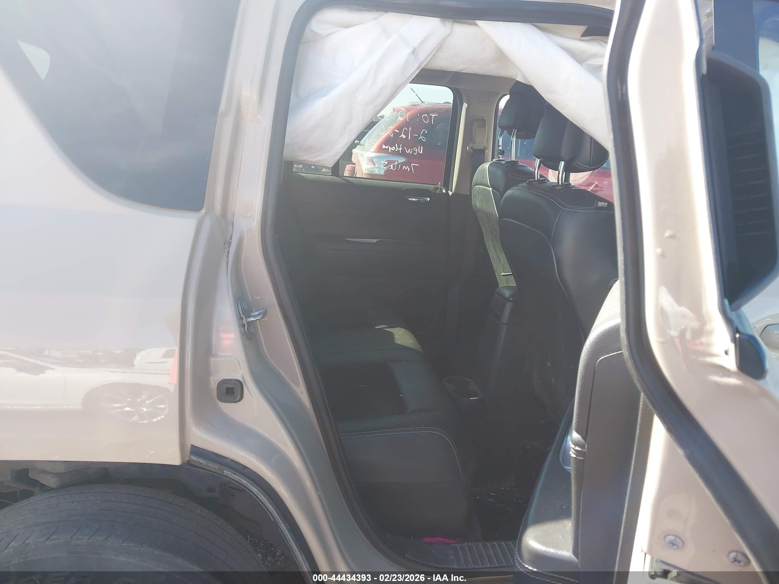 JEEP COMPASS image 8