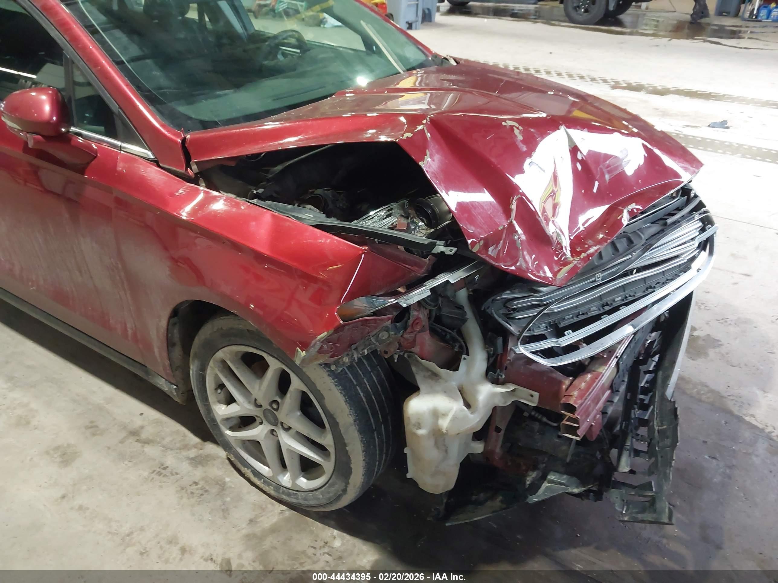 FORD FUSION image 6