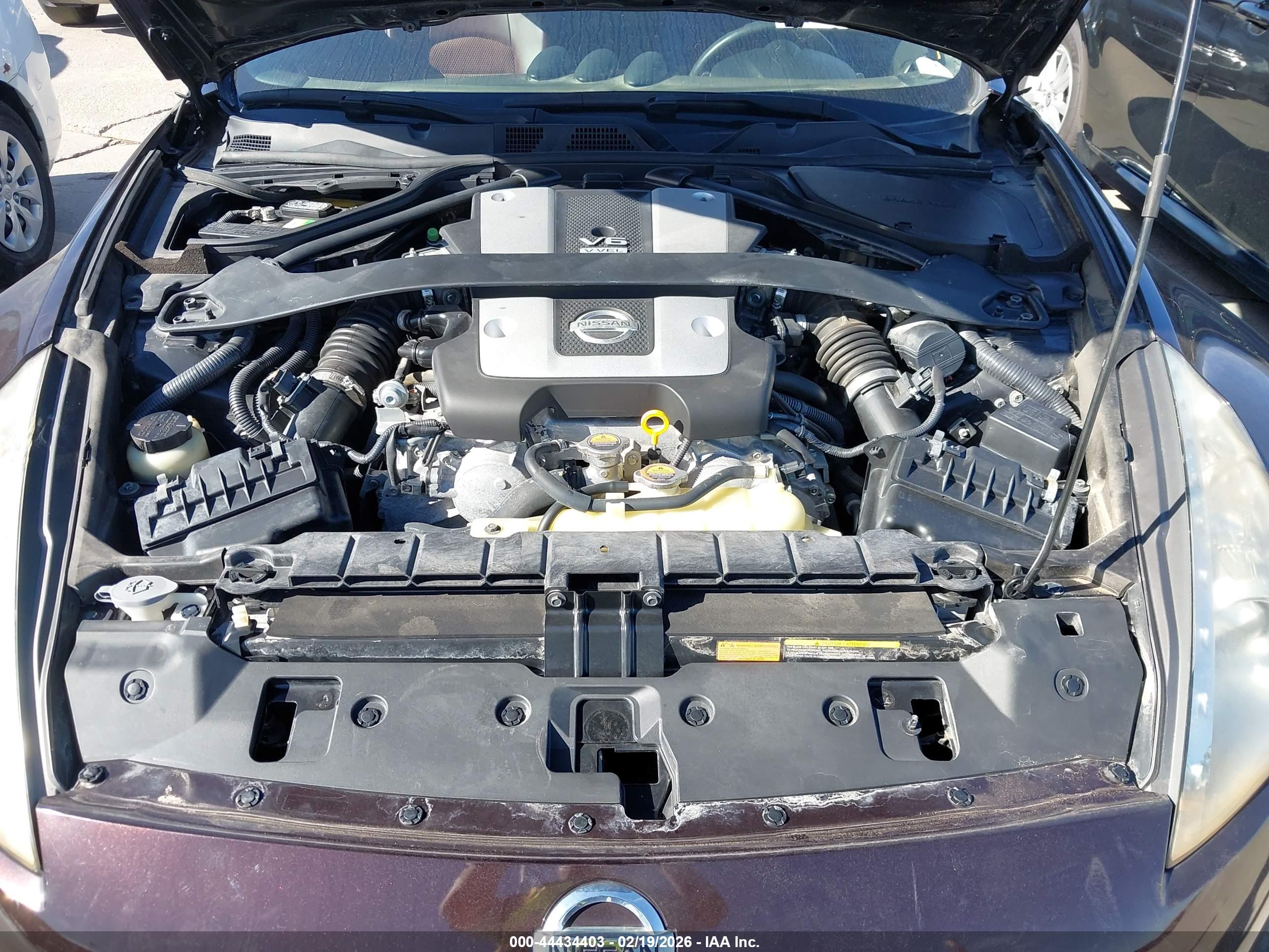 NISSAN 370Z image 10