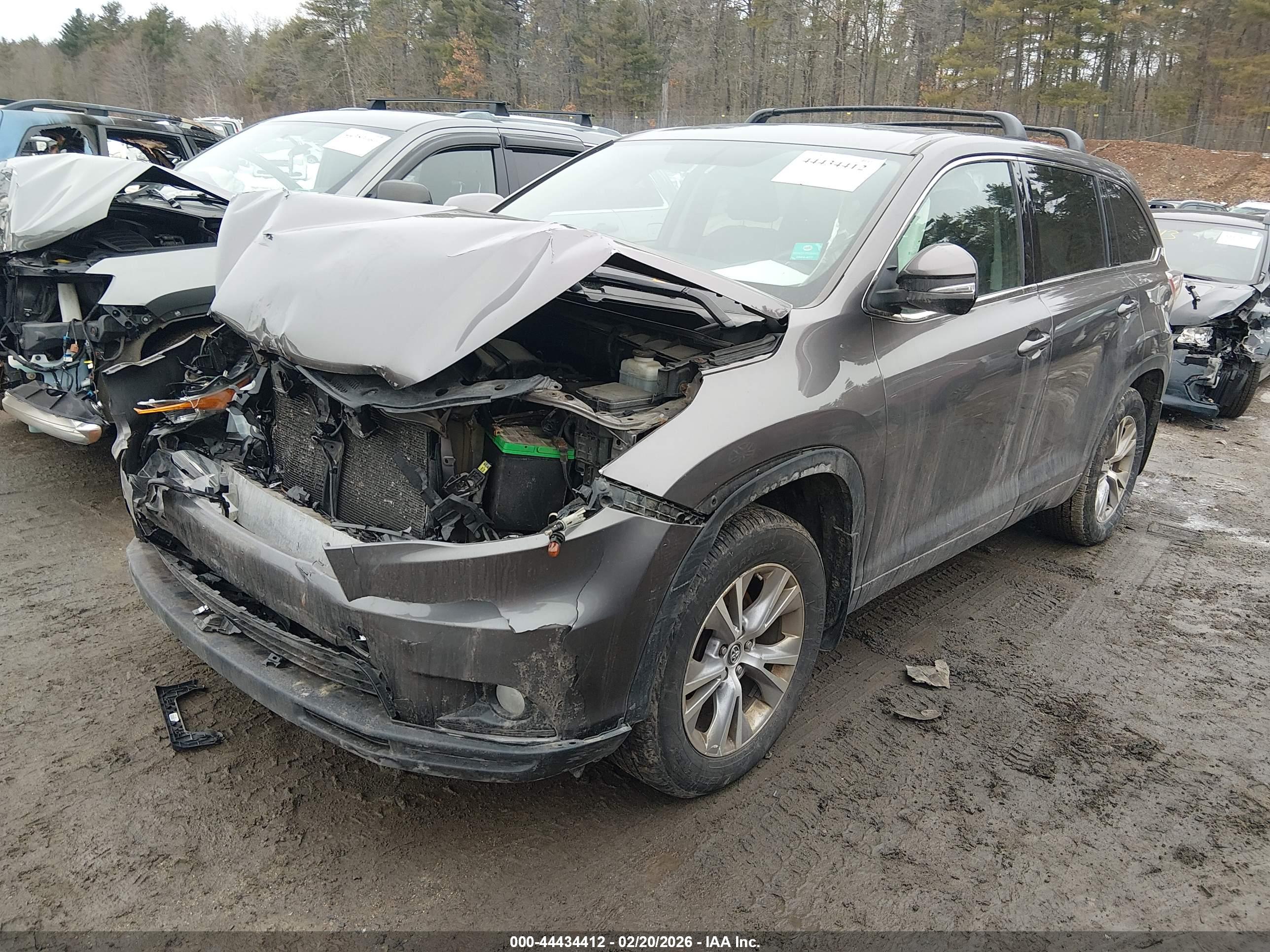 TOYOTA HIGHLANDER image 2