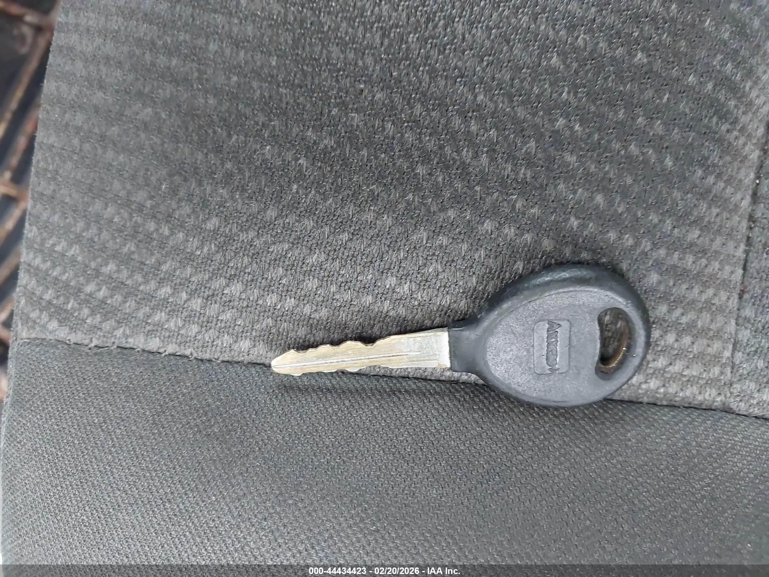 DODGE DAKOTA image 11