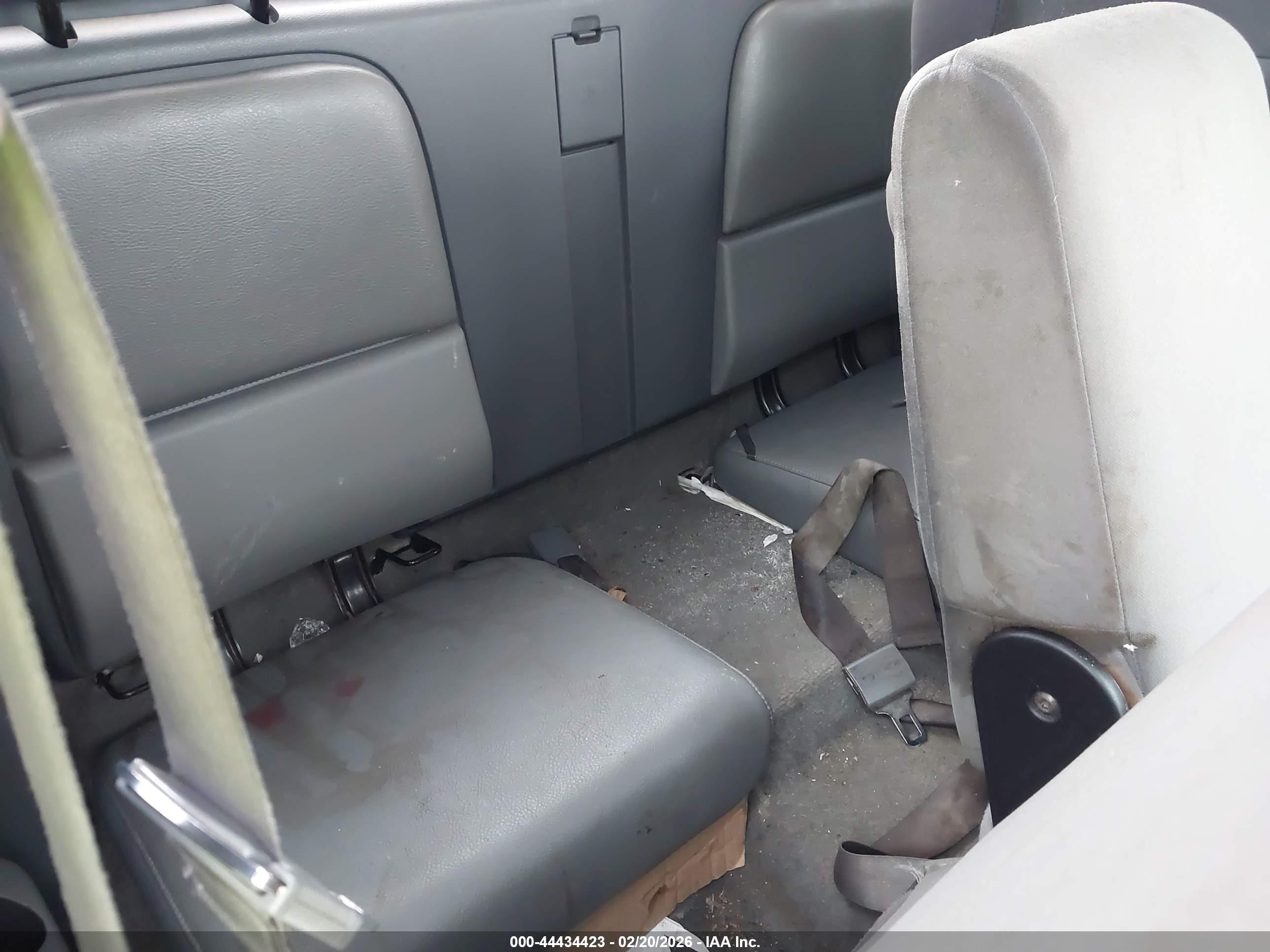 DODGE DAKOTA image 8