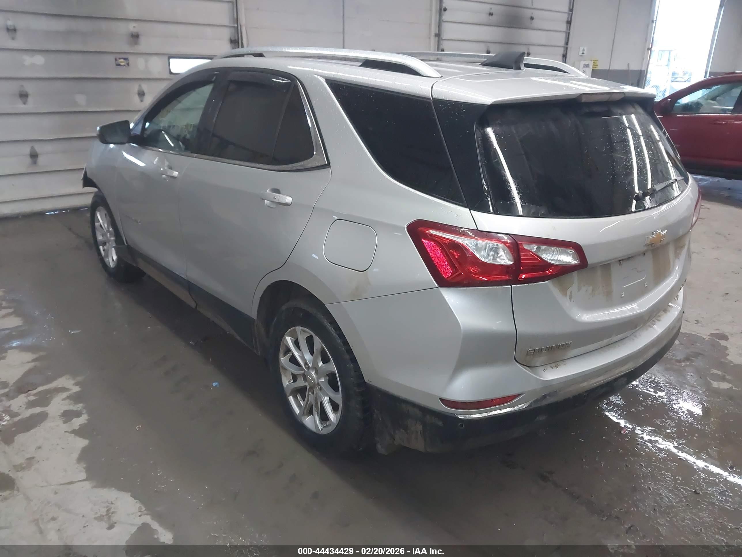 CHEVROLET EQUINOX image 3