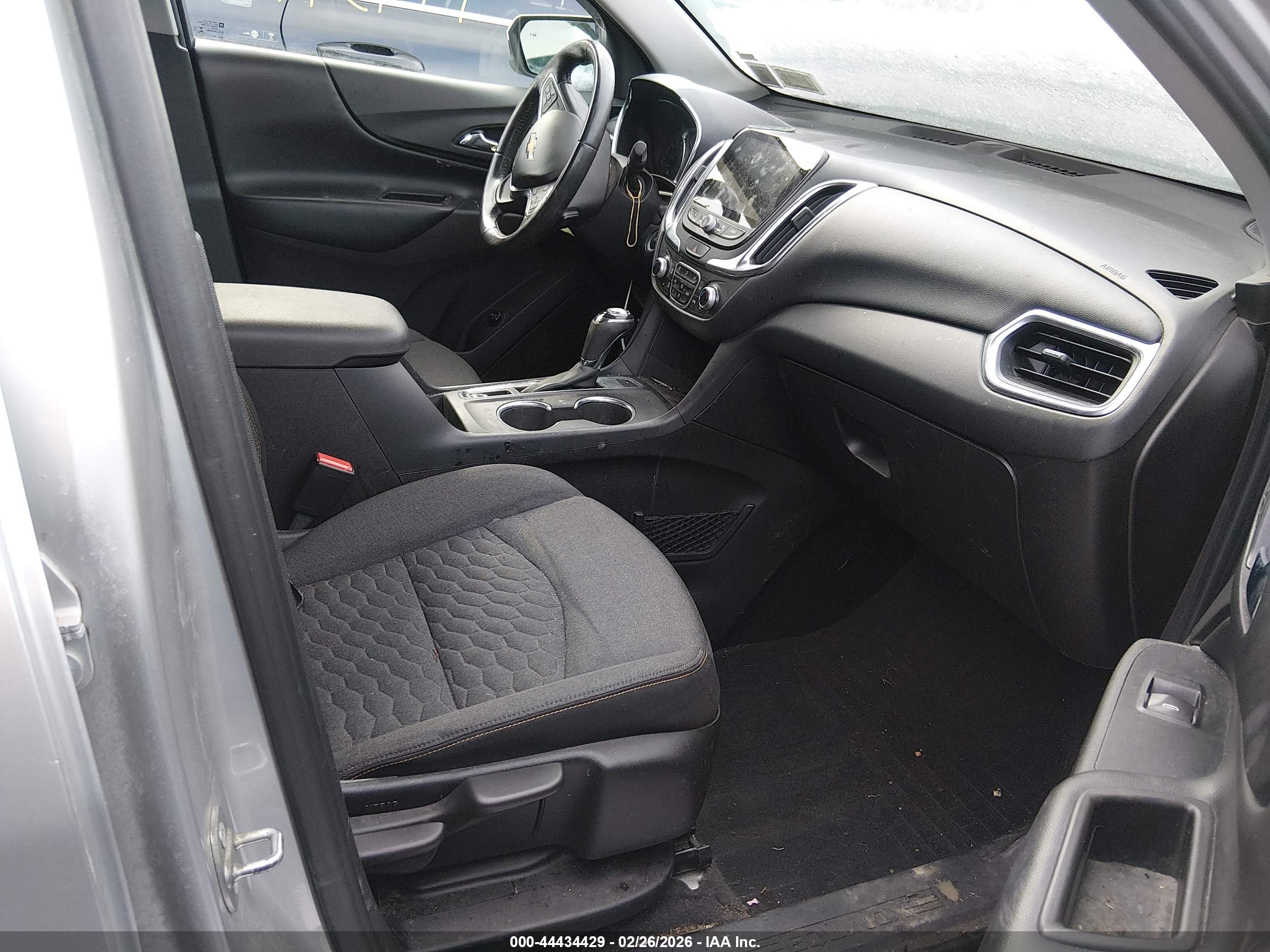 CHEVROLET EQUINOX image 5