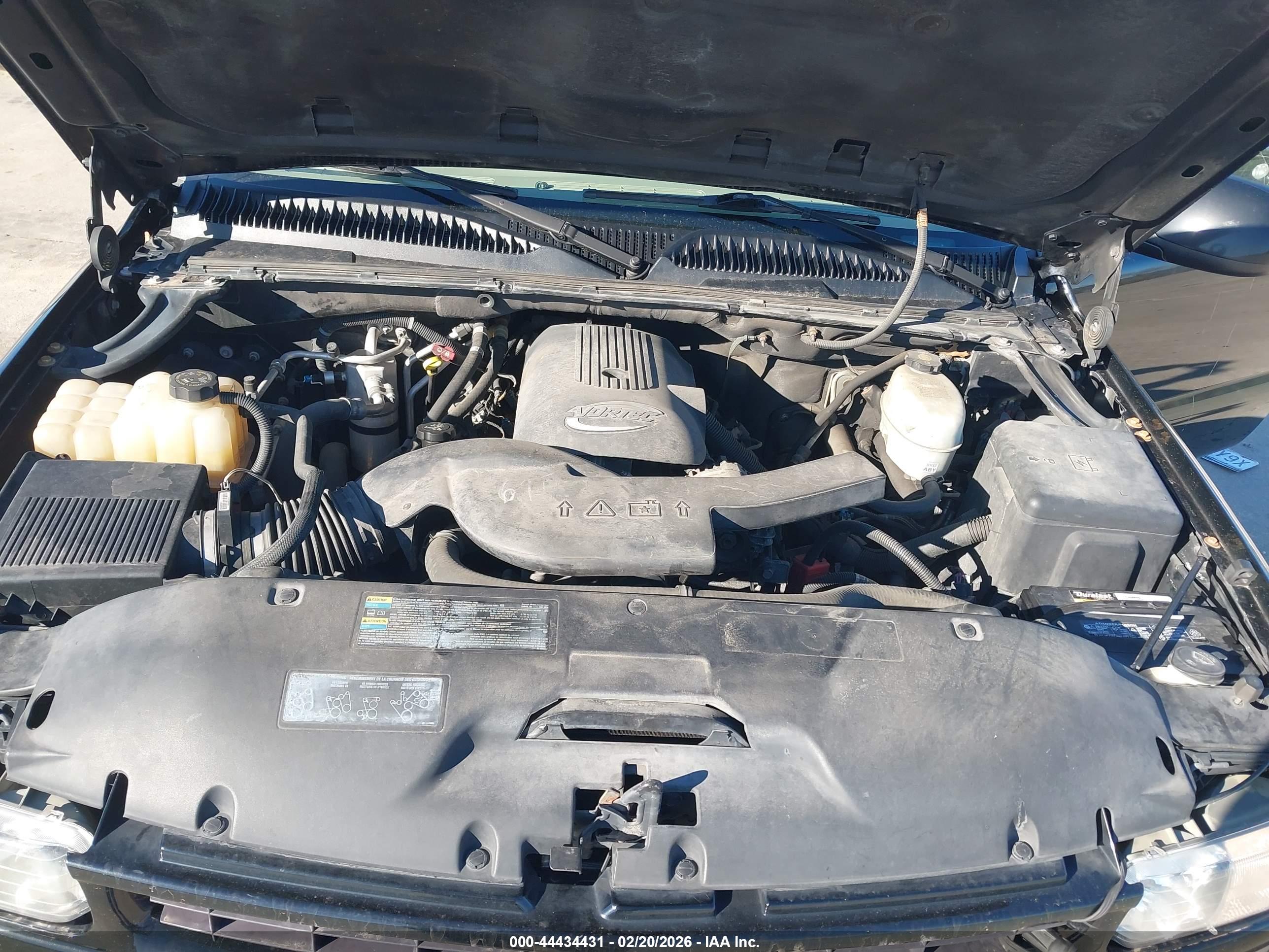 CHEVROLET TAHOE image 10