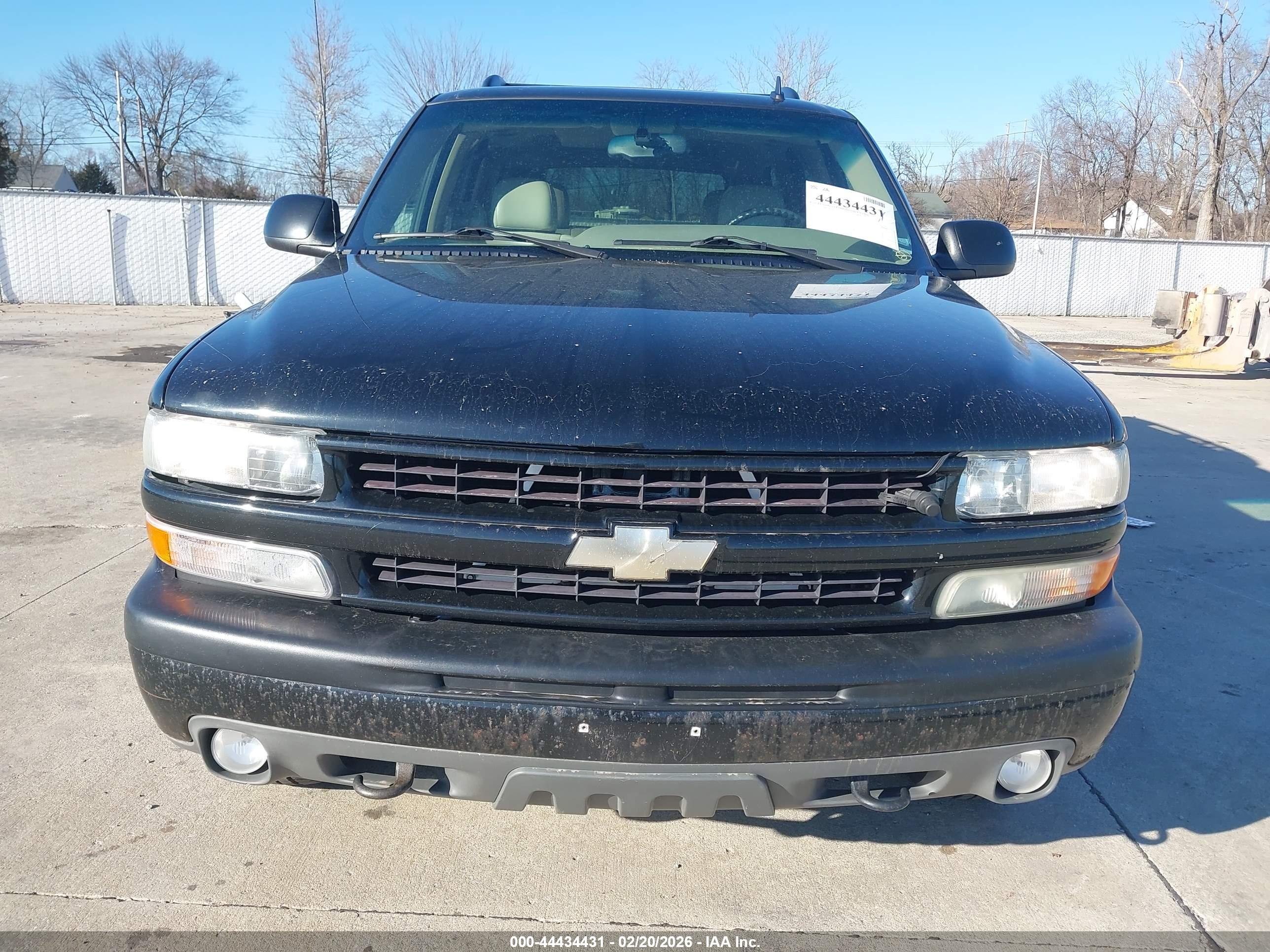 CHEVROLET TAHOE image 6