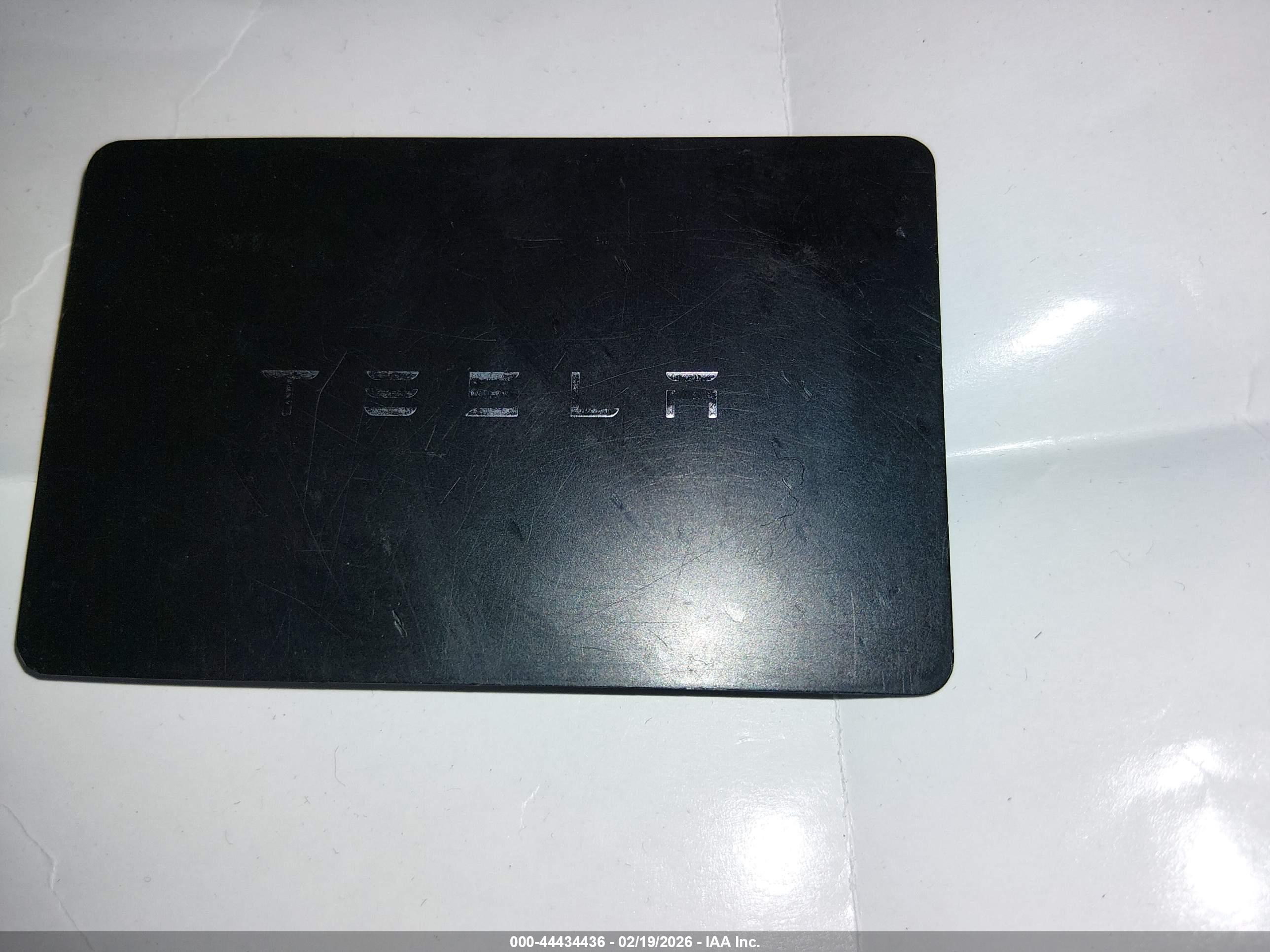 TESLA MODEL image 11