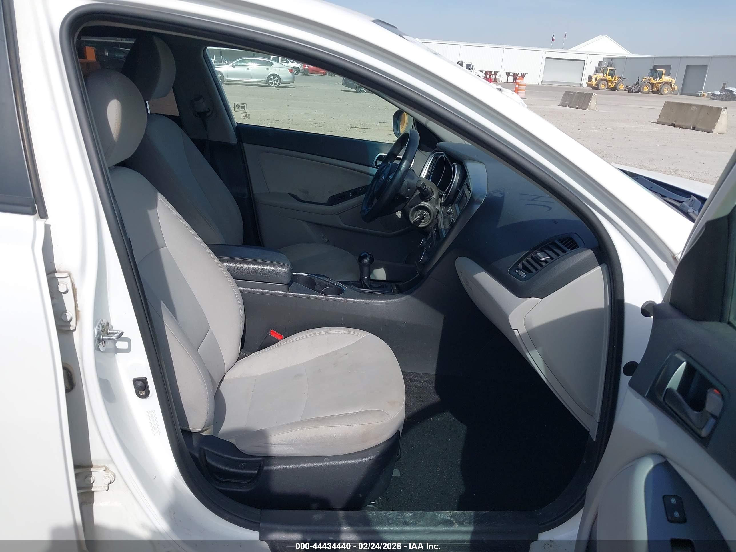 KIA OPTIMA image 5