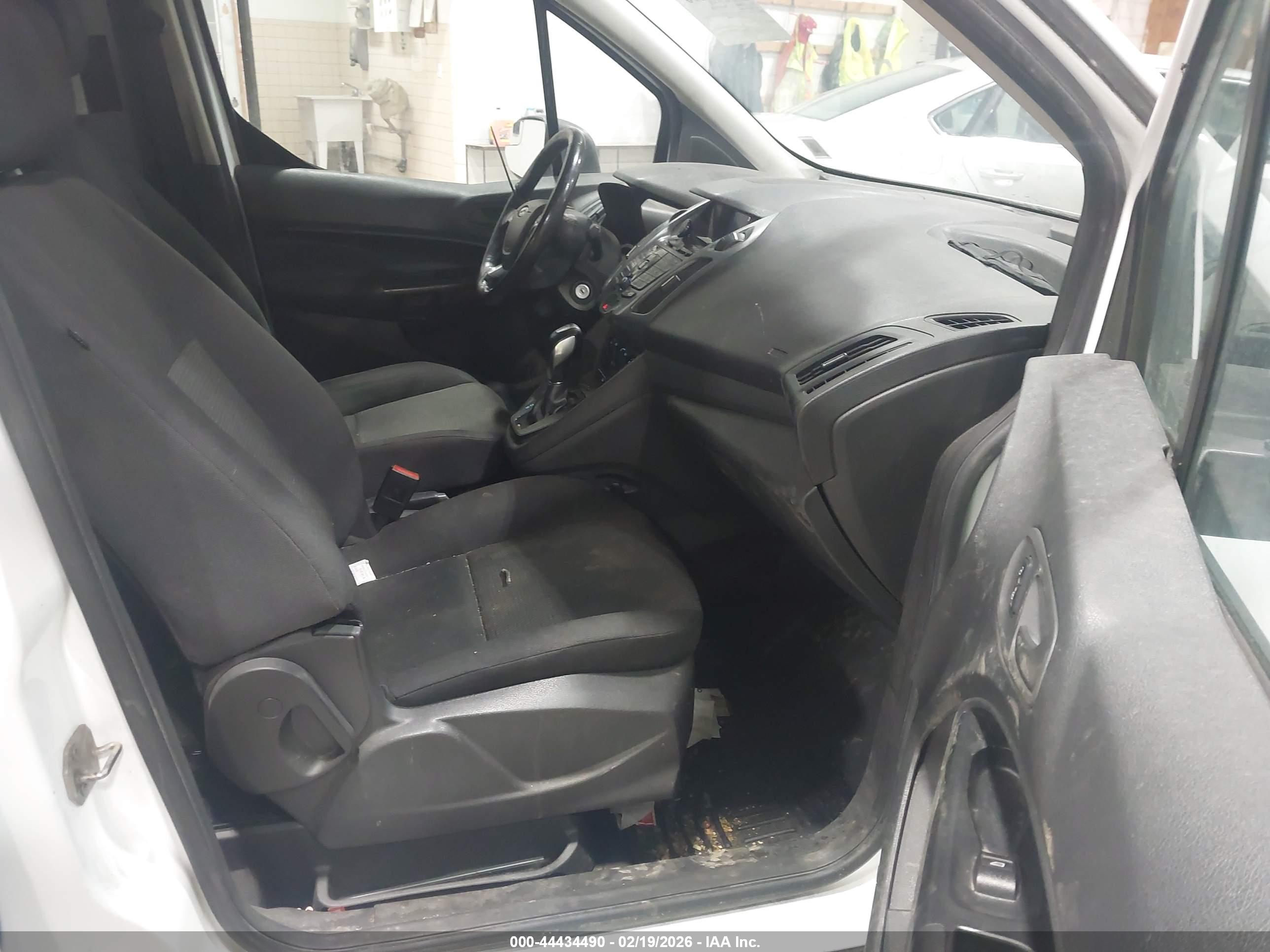 FORD TRANSIT image 5