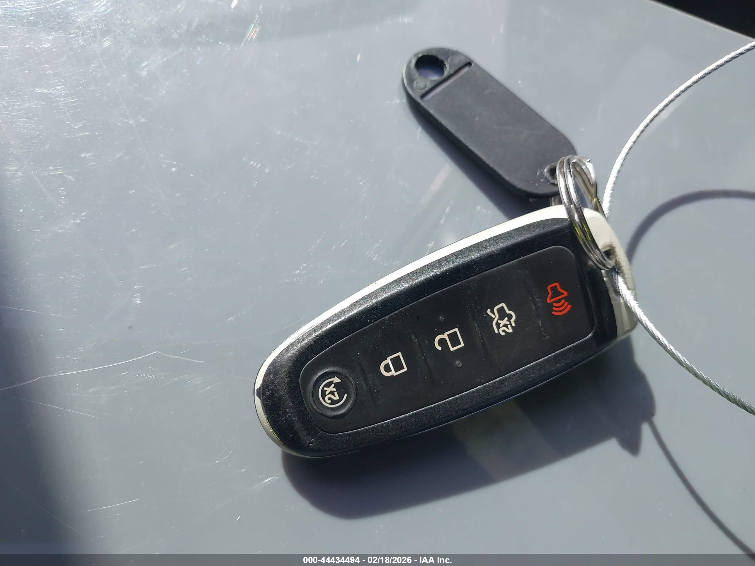 FORD C-MAX image 11