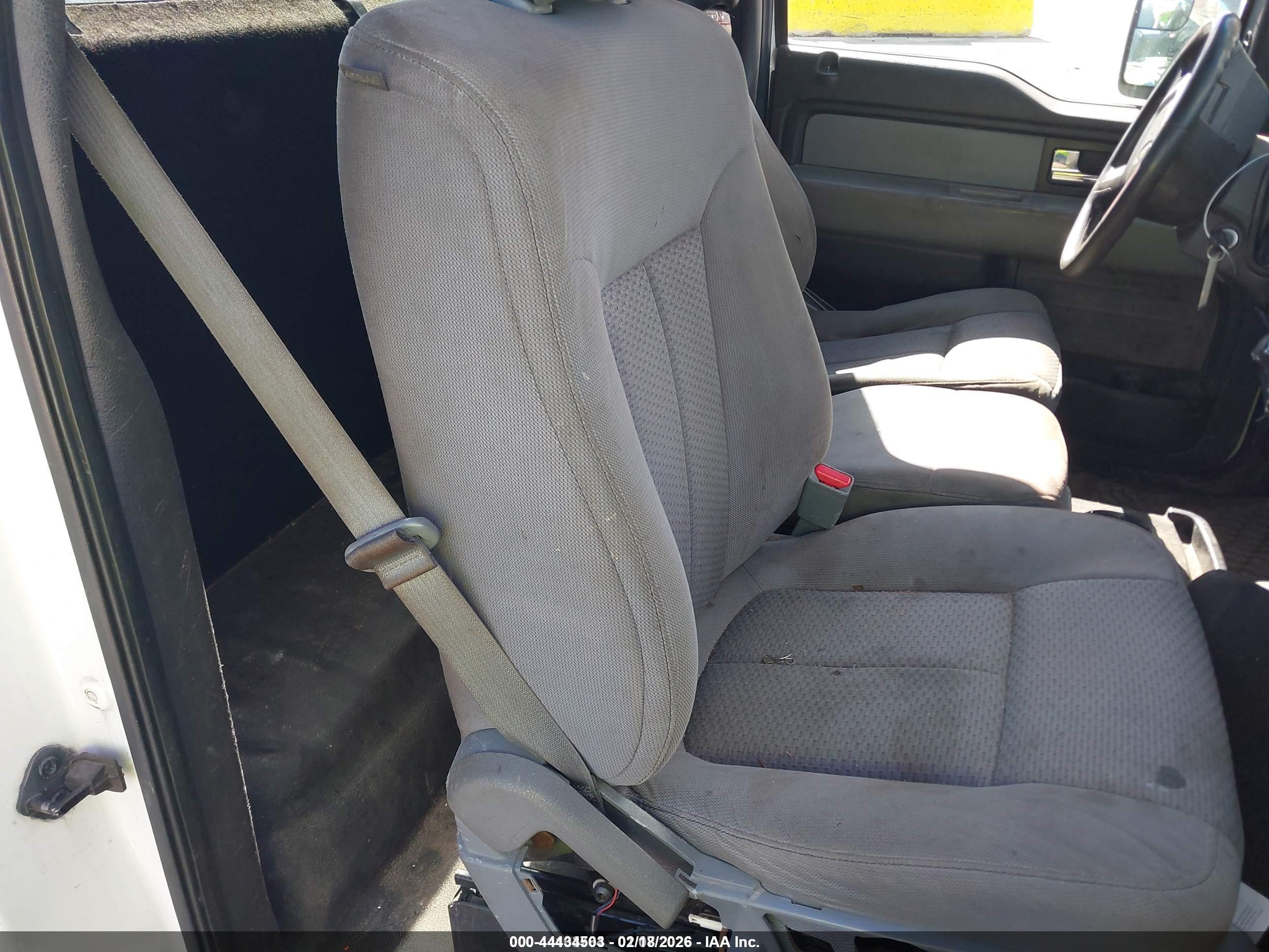 FORD F-150 image 8