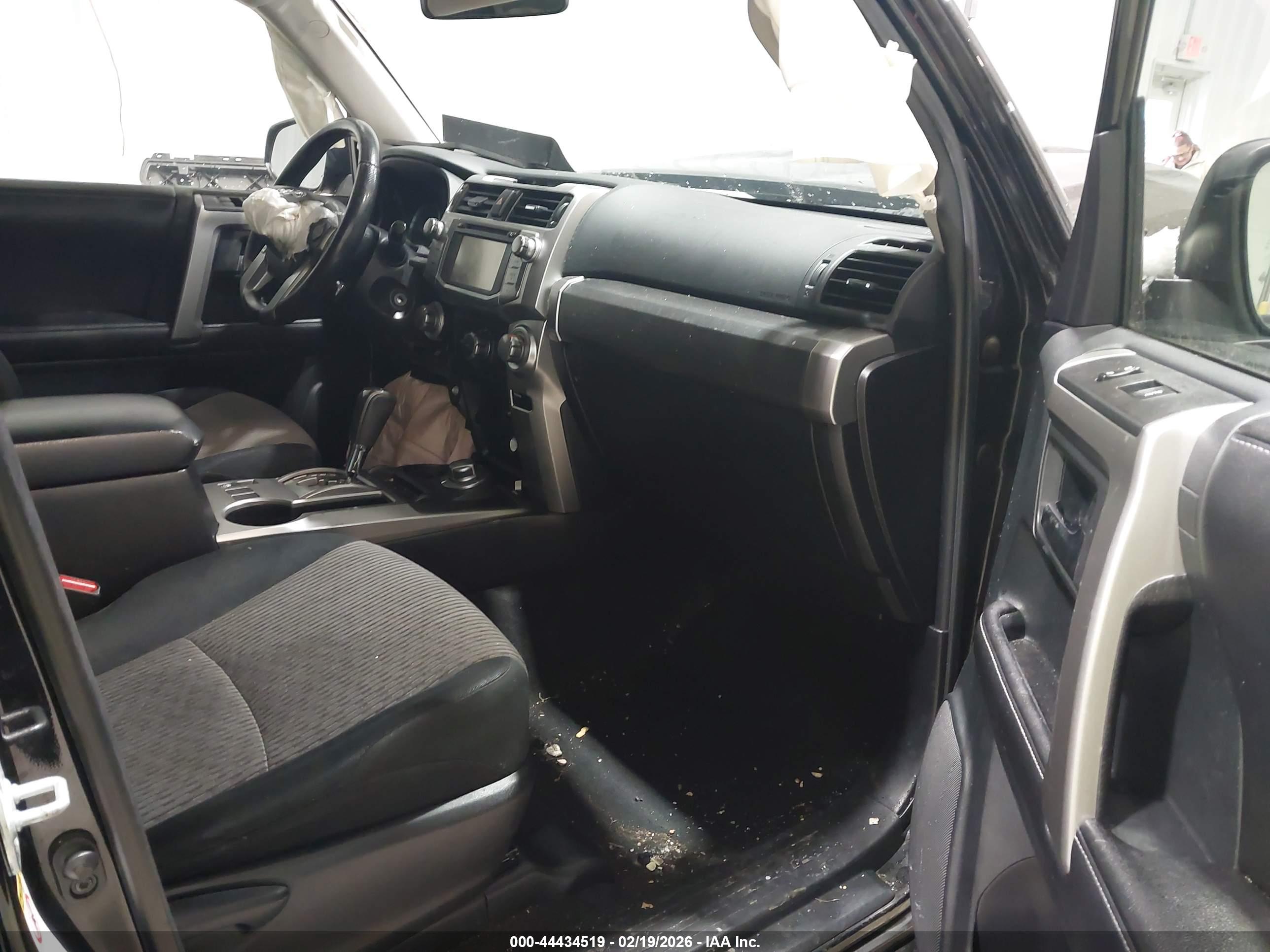 TOYOTA 4RUNNER image 5
