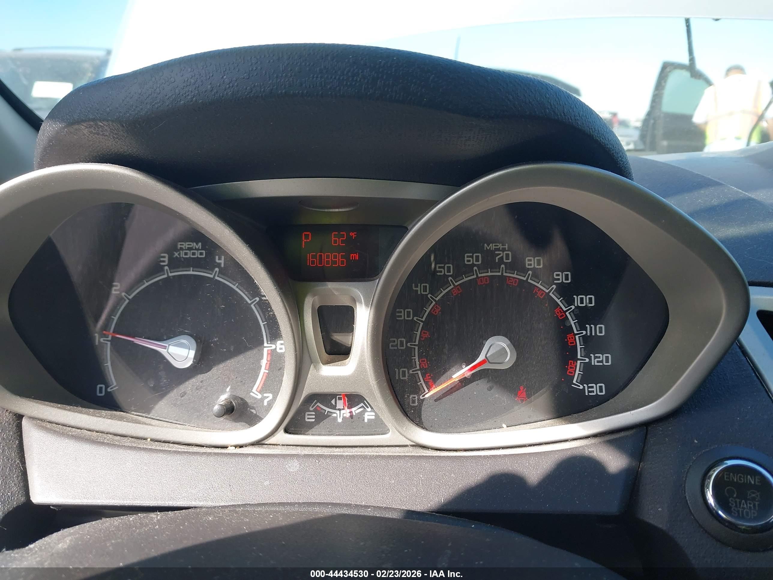 FORD FIESTA image 7