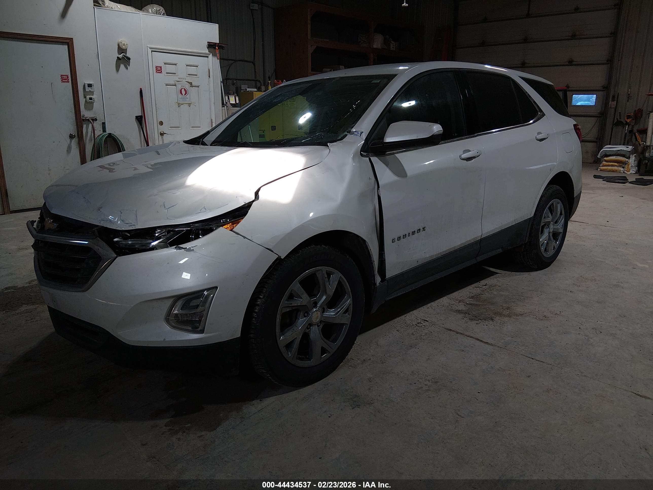 CHEVROLET EQUINOX image 2
