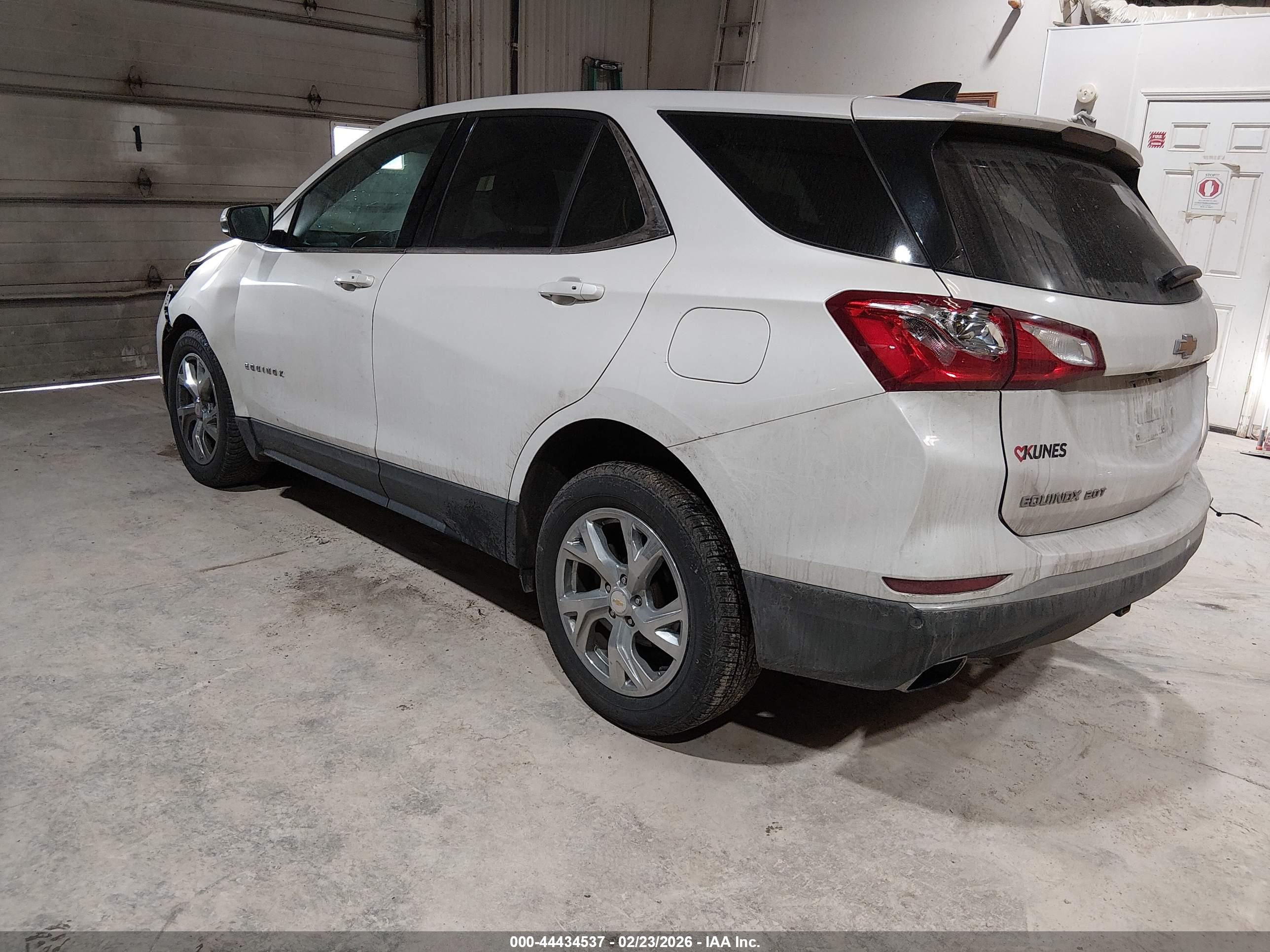 CHEVROLET EQUINOX image 3