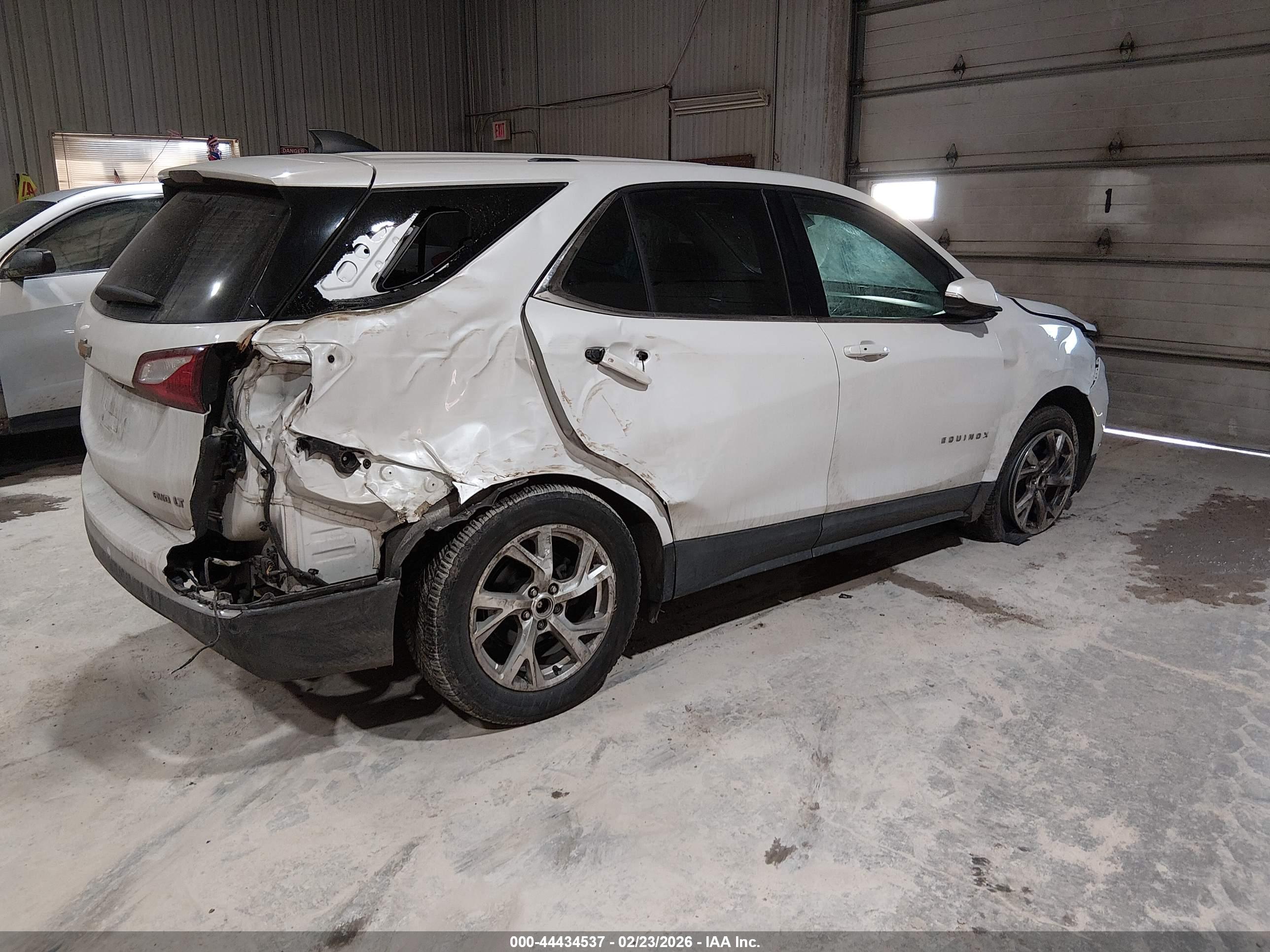 CHEVROLET EQUINOX image 4