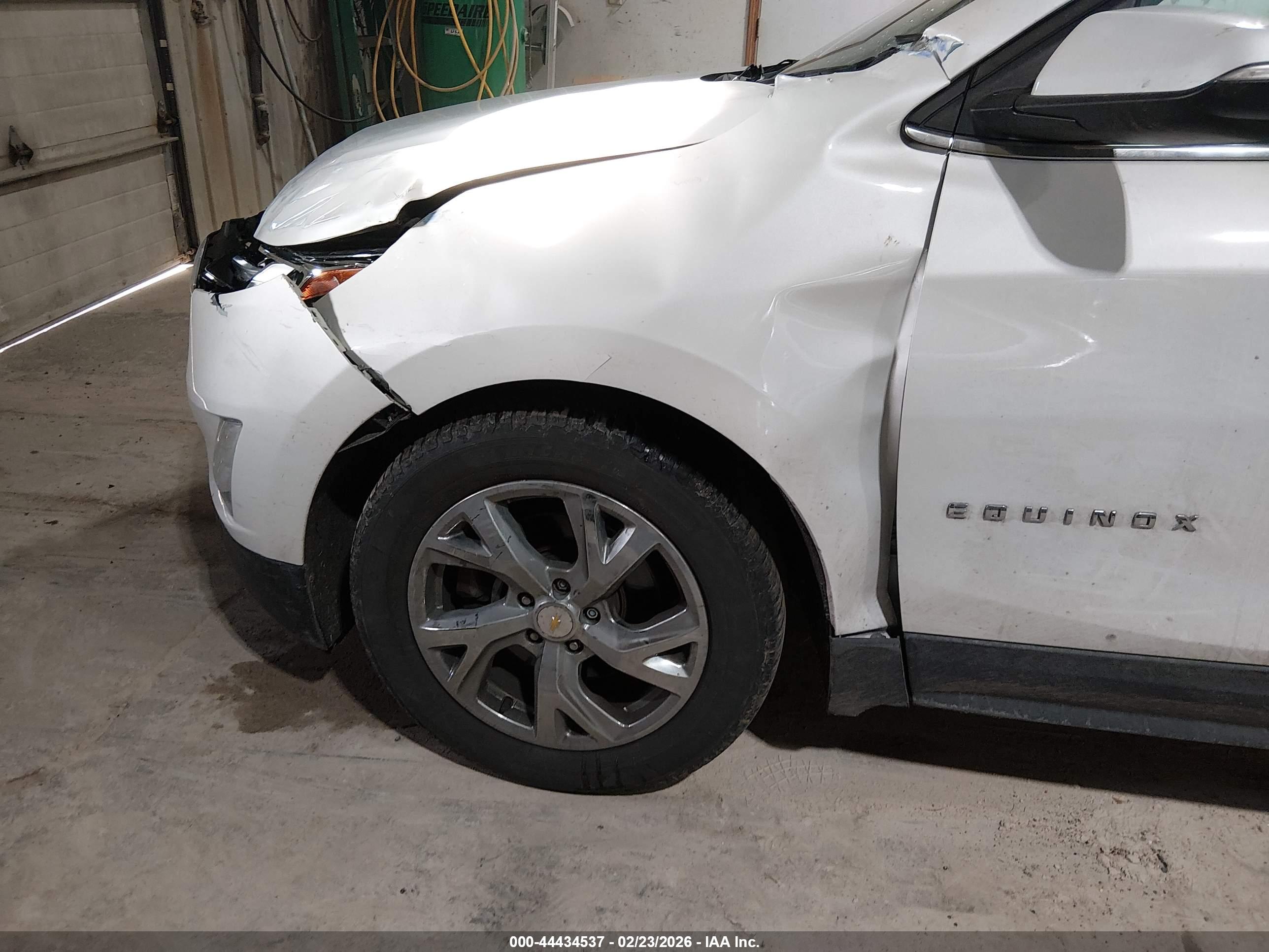 CHEVROLET EQUINOX image 6