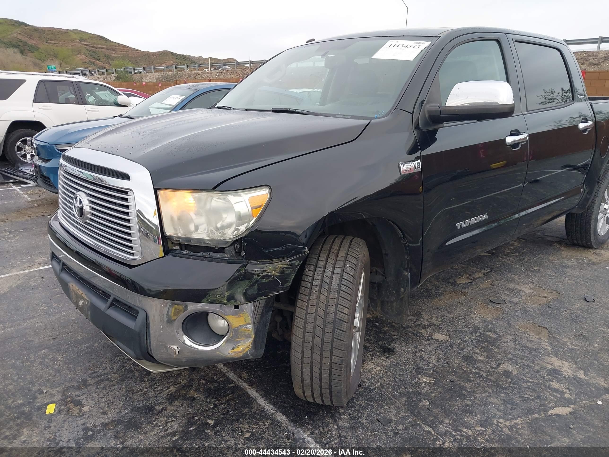 TOYOTA TUNDRA image 6