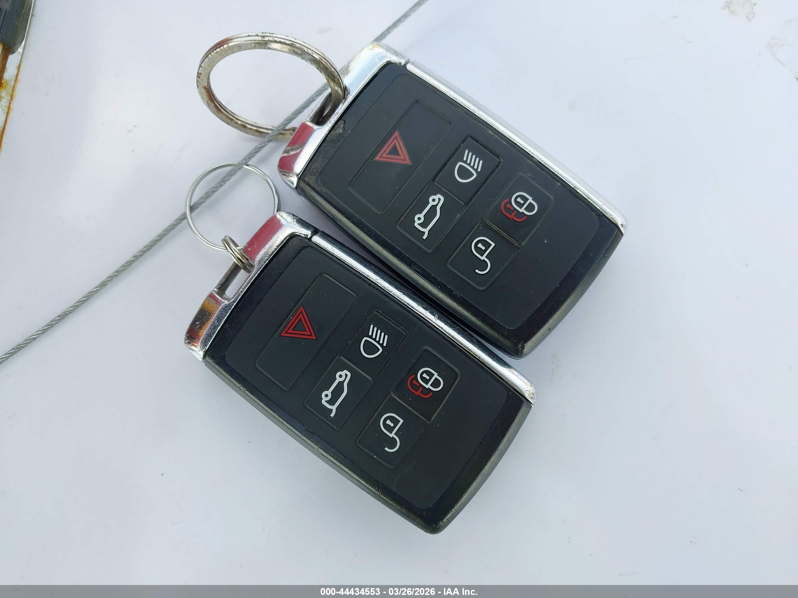 LAND ROVER image 11