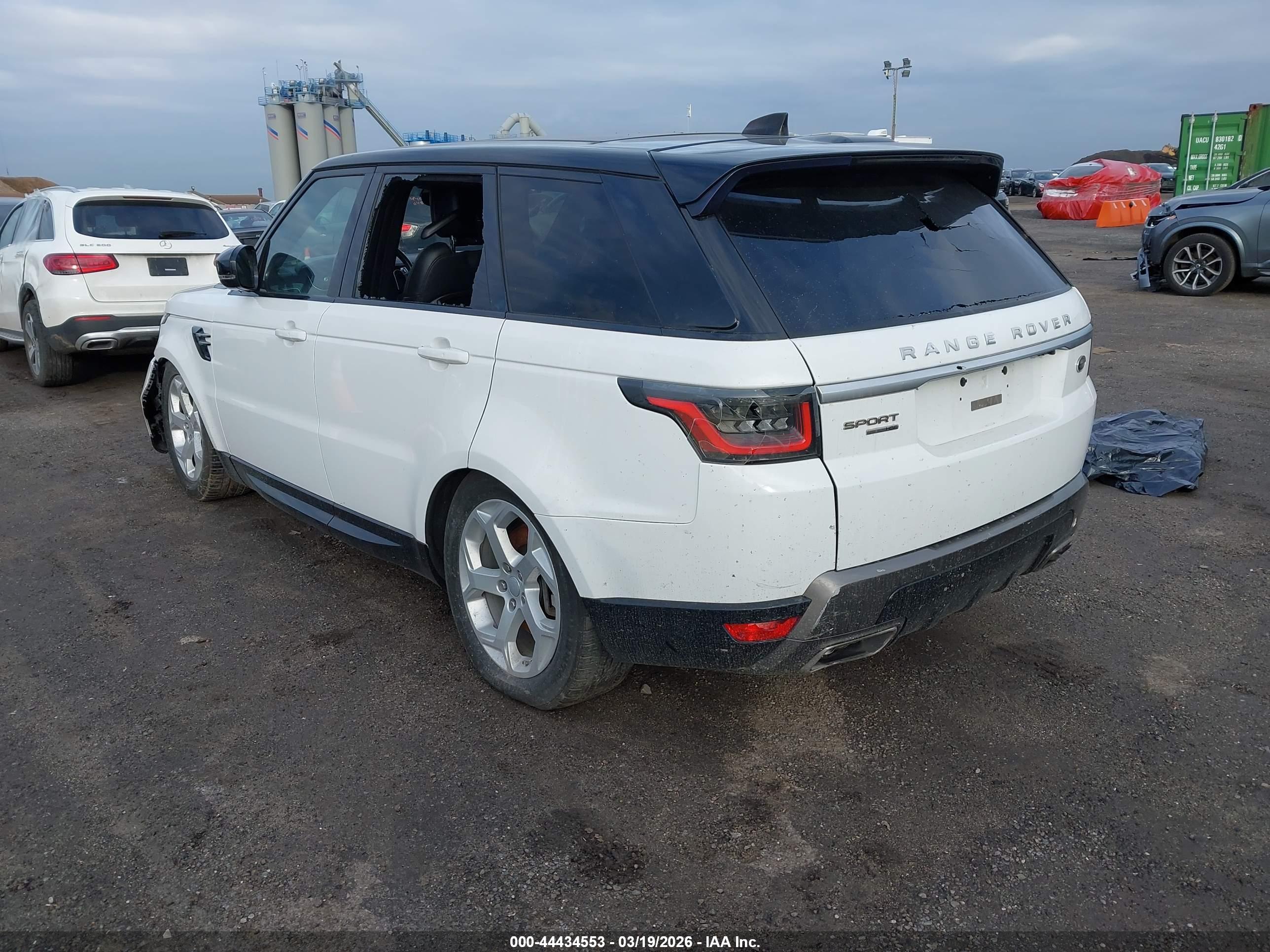LAND ROVER image 3