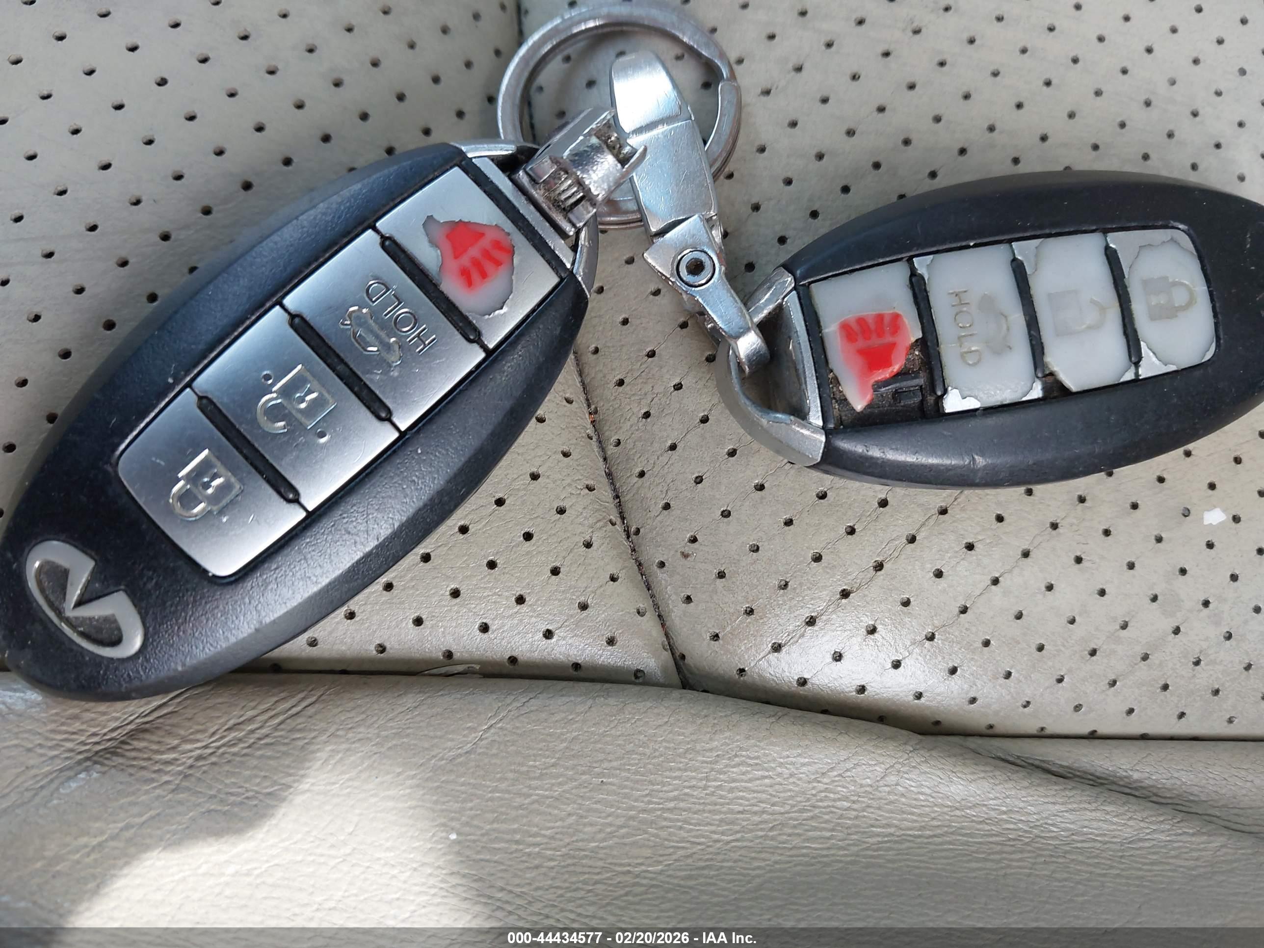INFINITI G37X image 11
