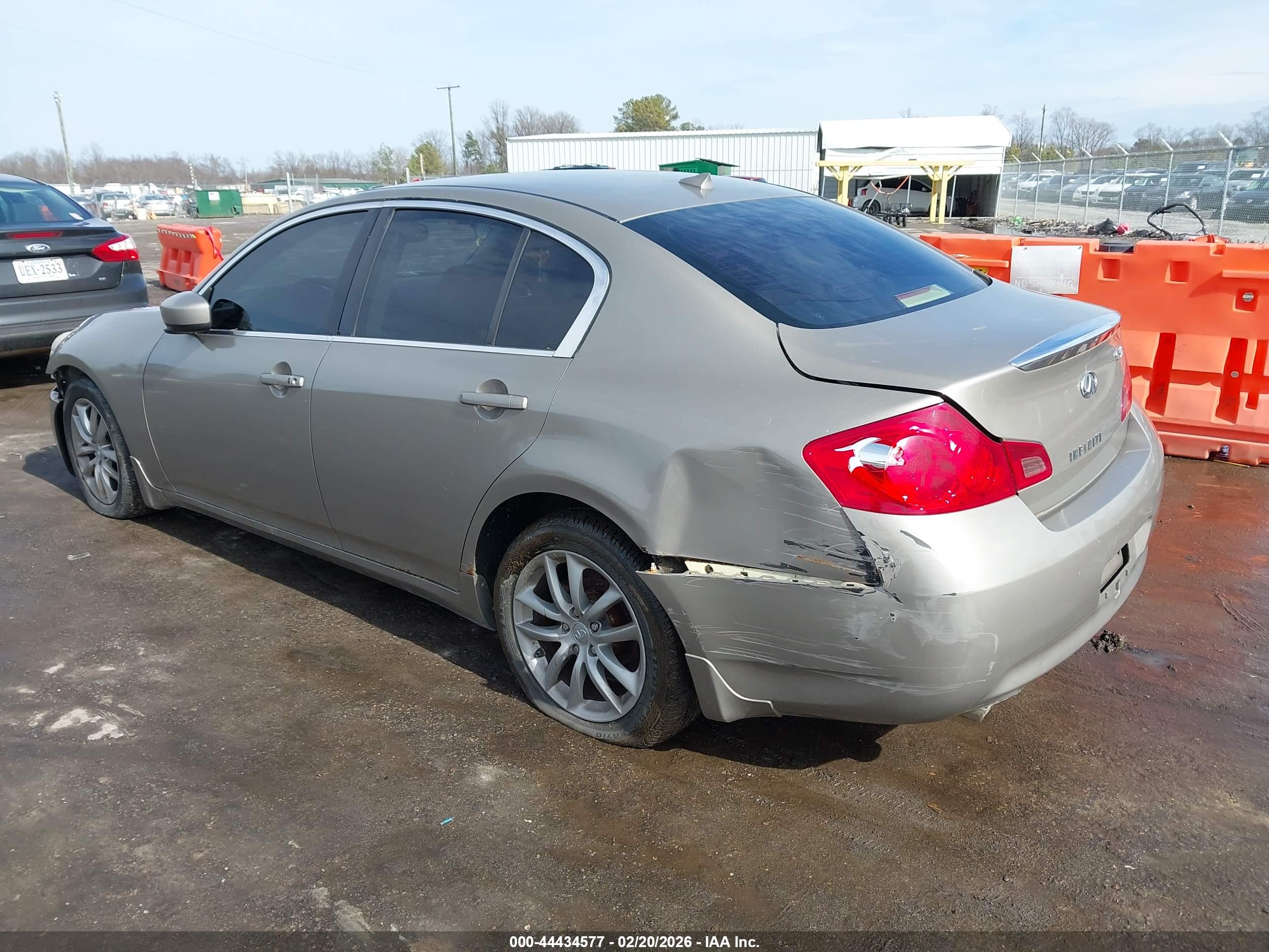 INFINITI G37X image 3
