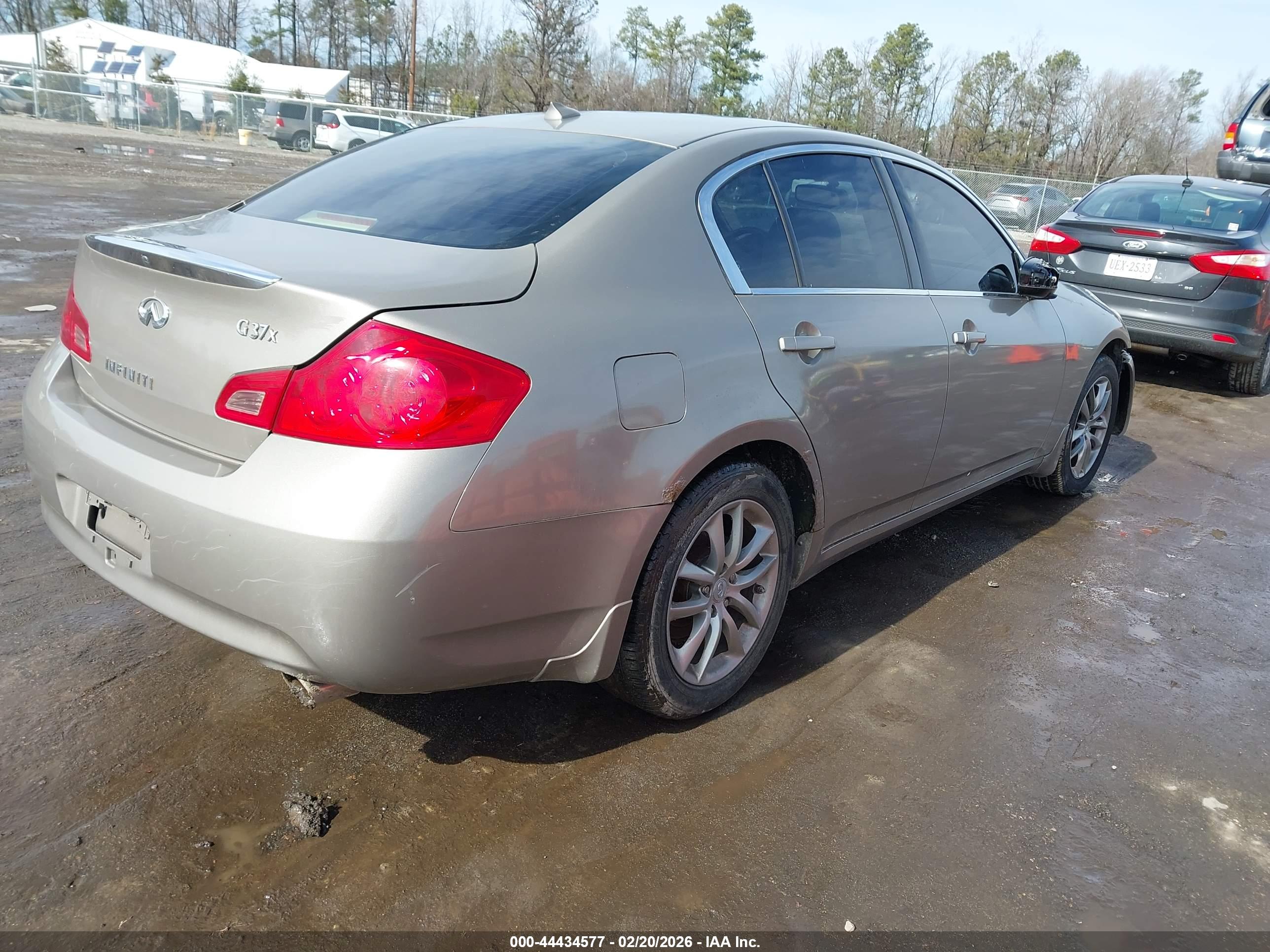 INFINITI G37X image 4