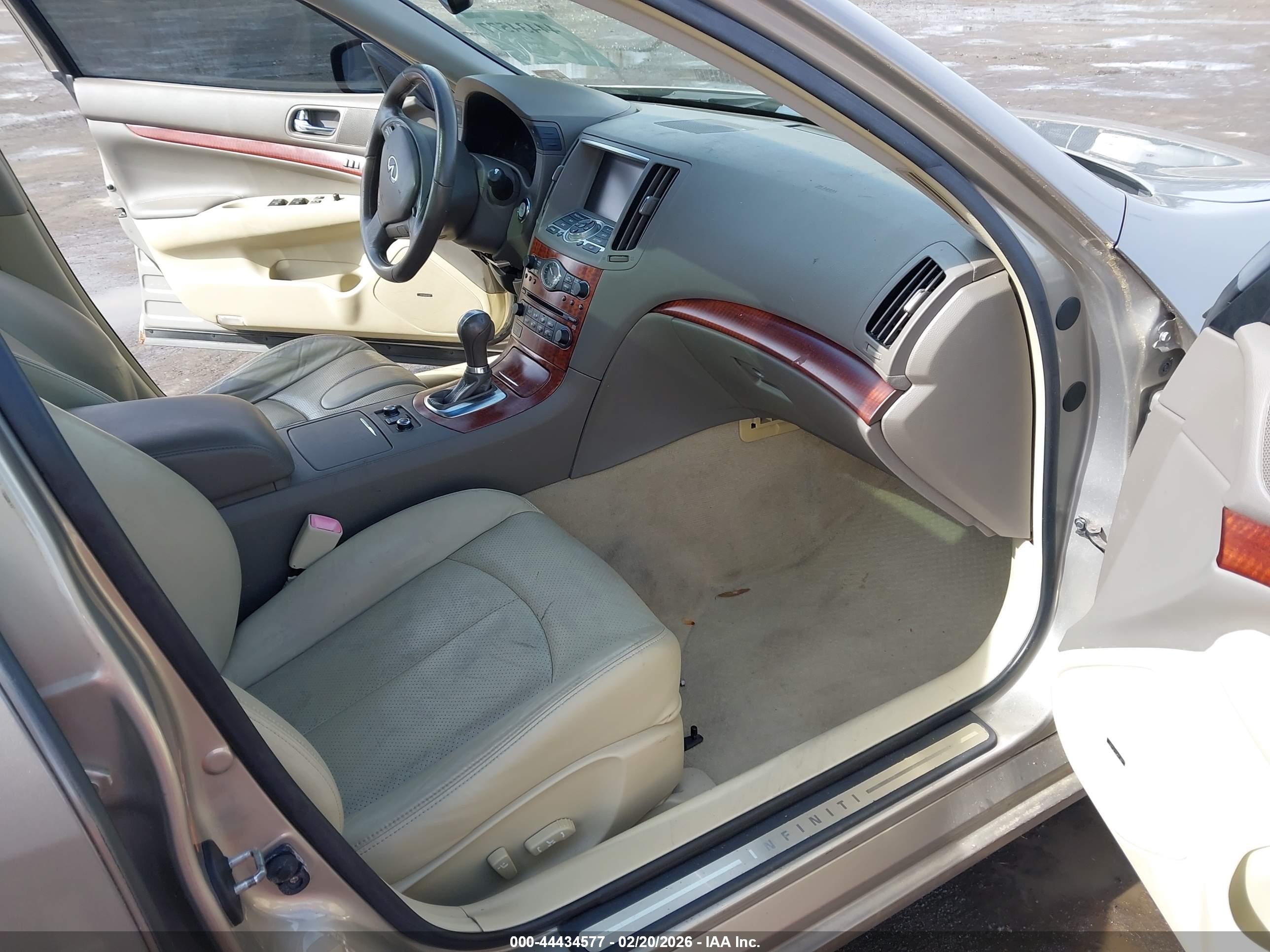 INFINITI G37X image 5