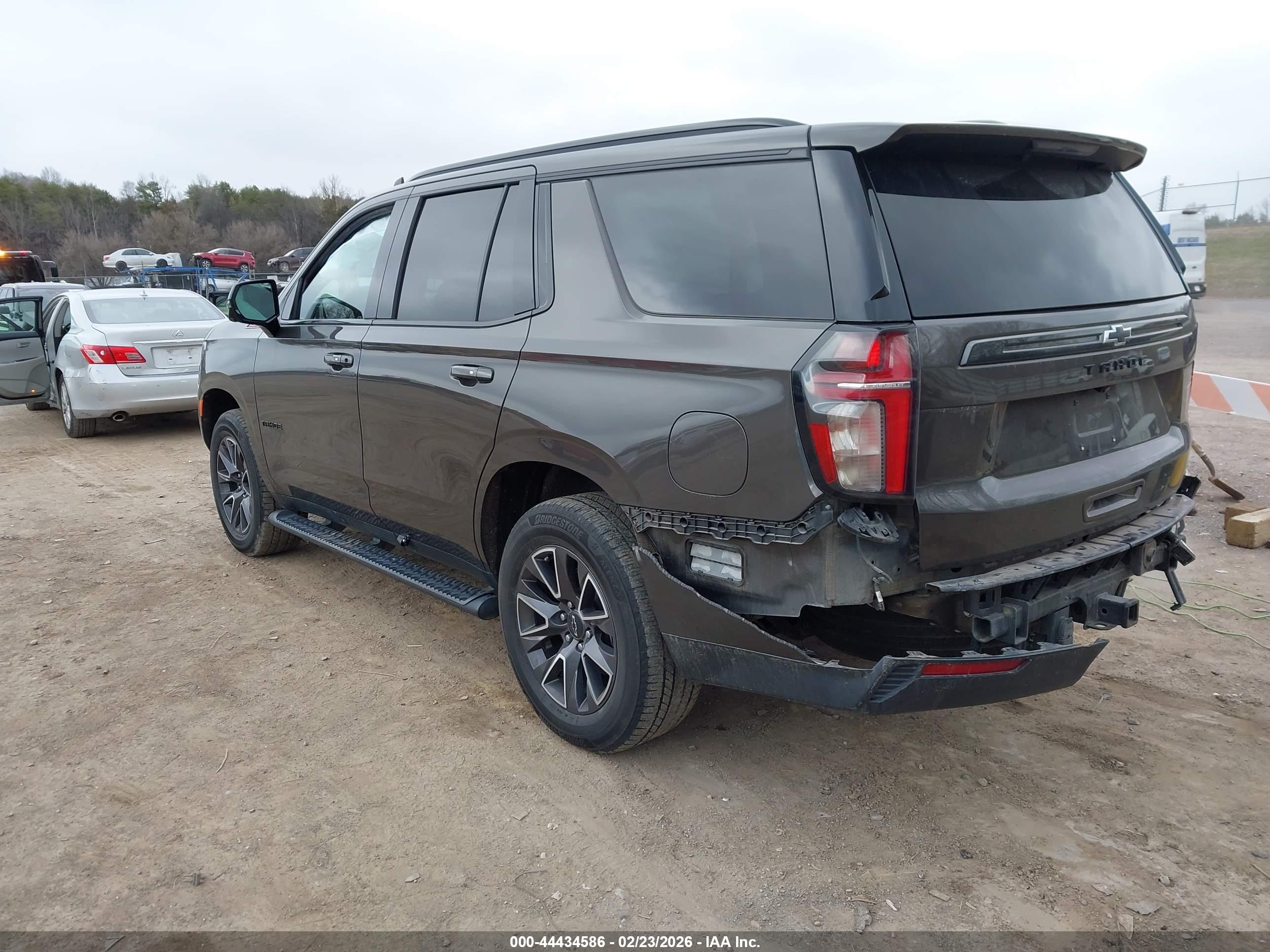 CHEVROLET TAHOE image 3