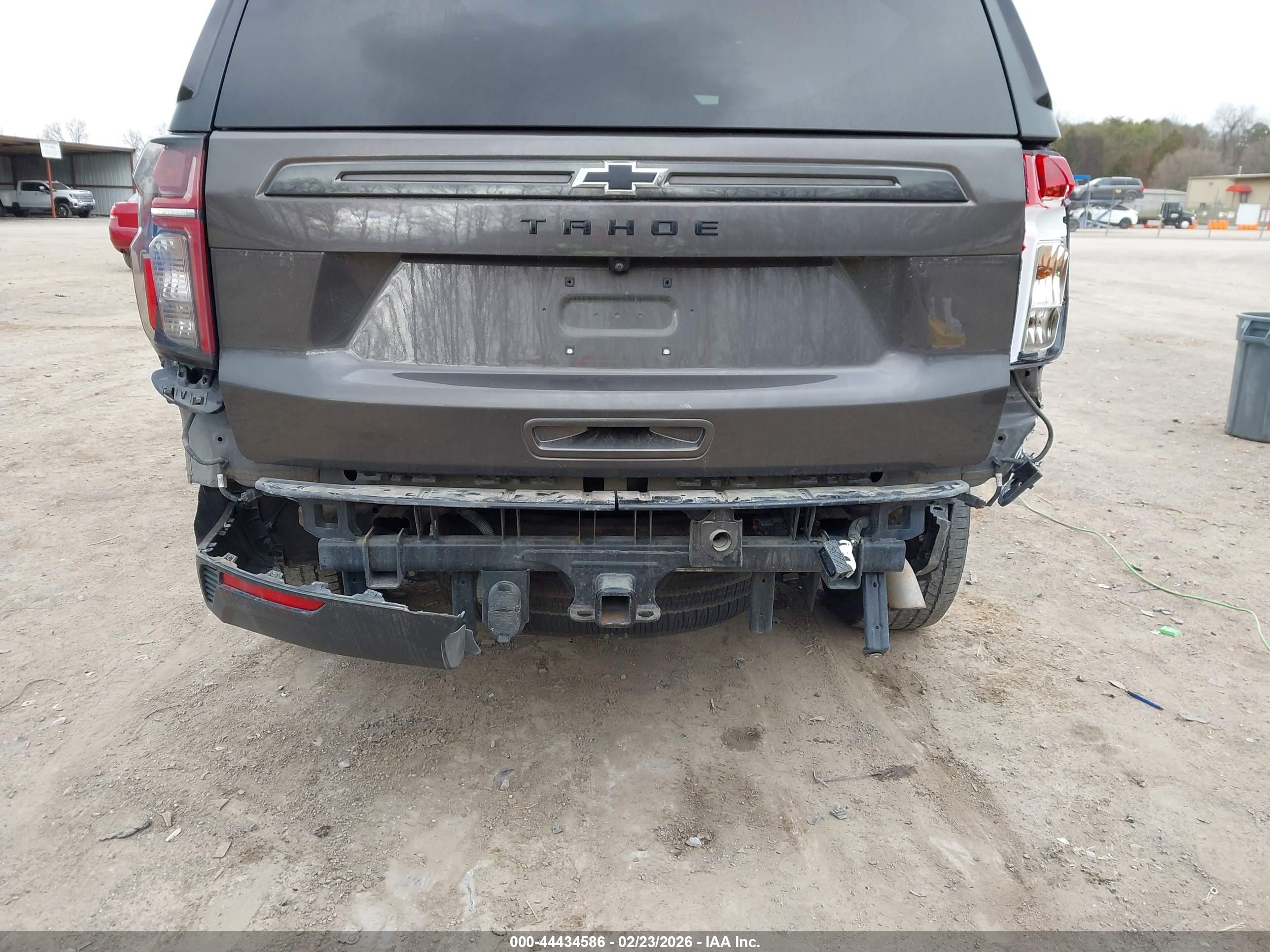 CHEVROLET TAHOE image 6