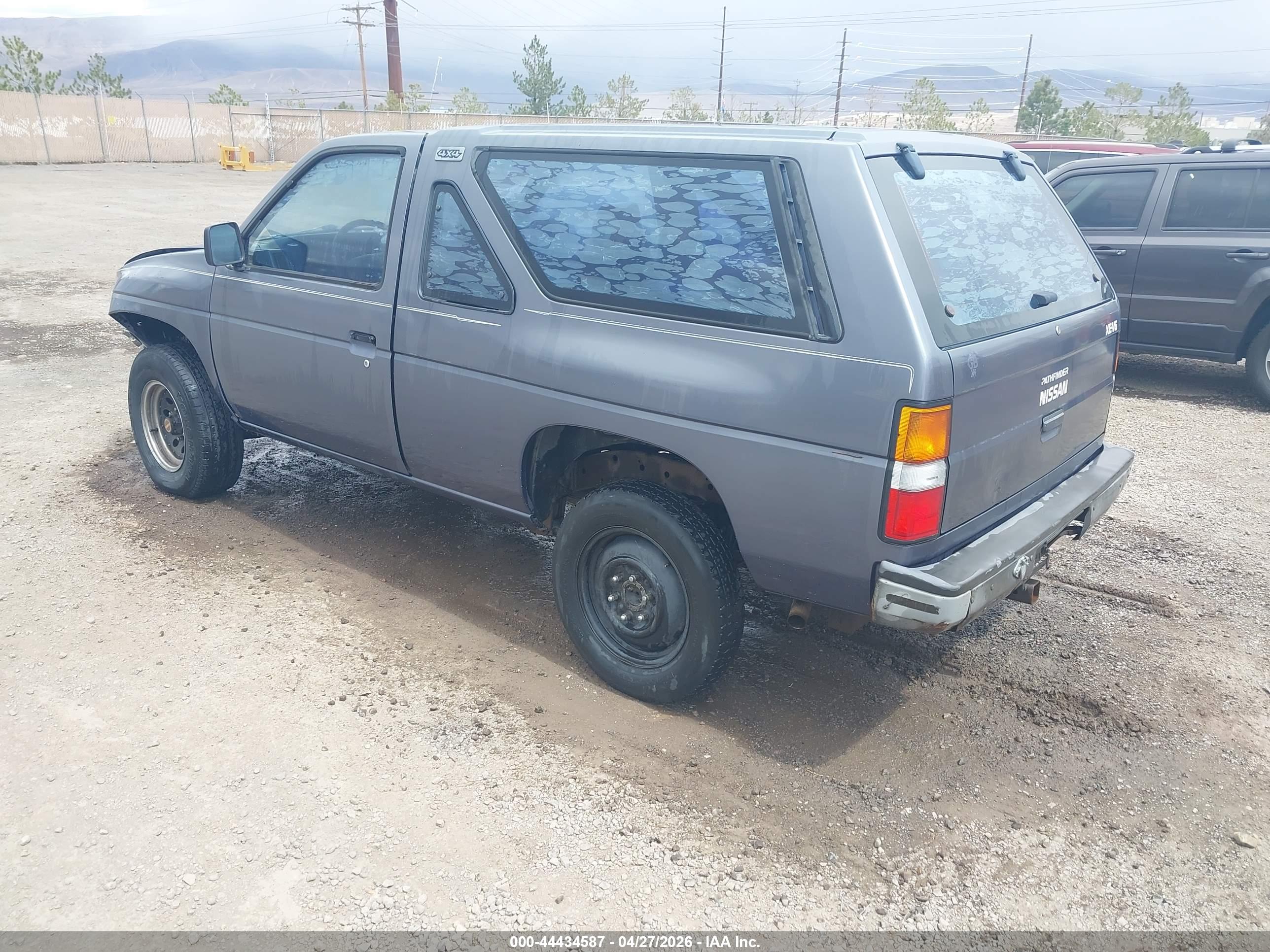 NISSAN PATHFINDER image 3