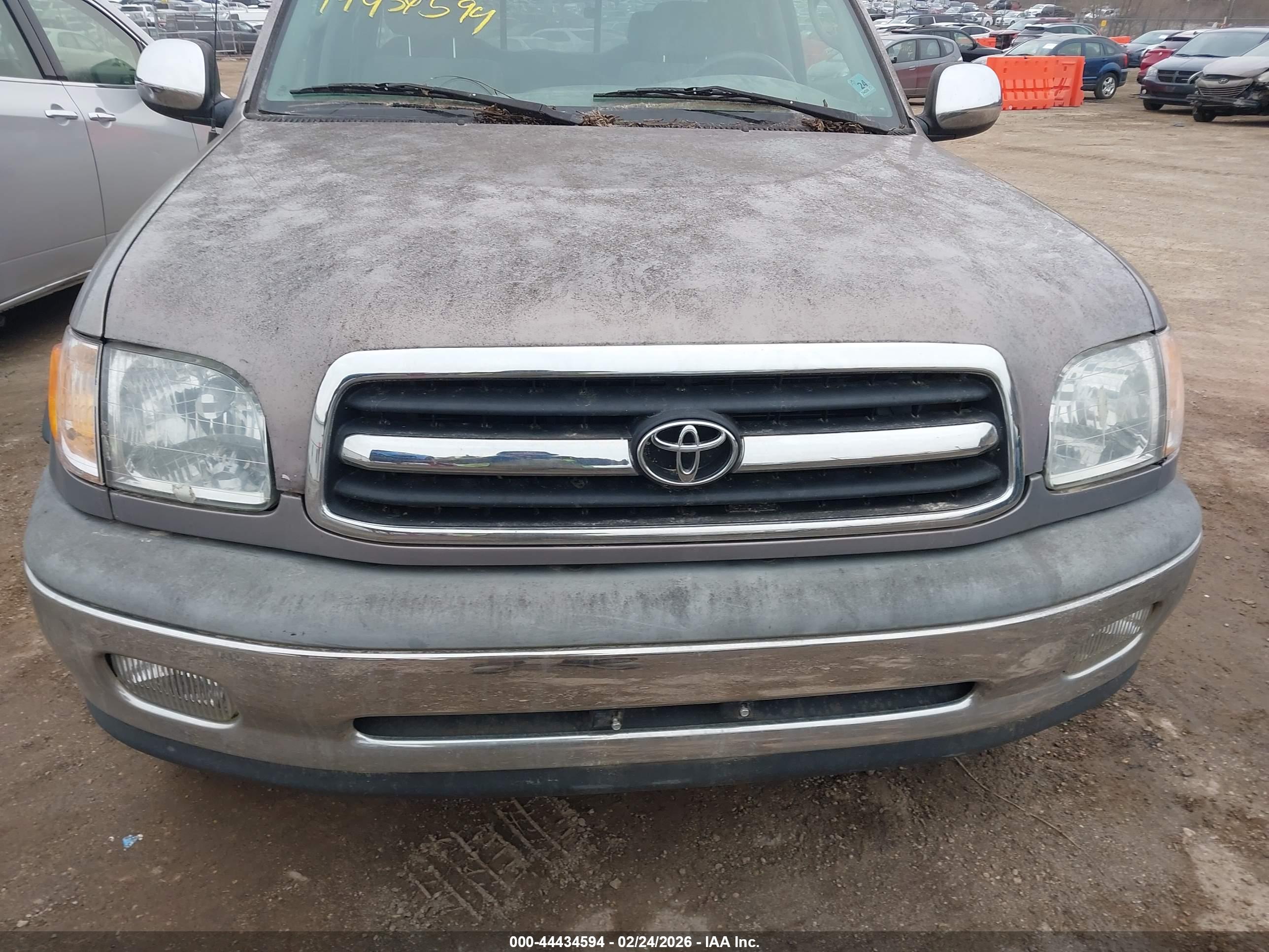 TOYOTA TUNDRA image 6