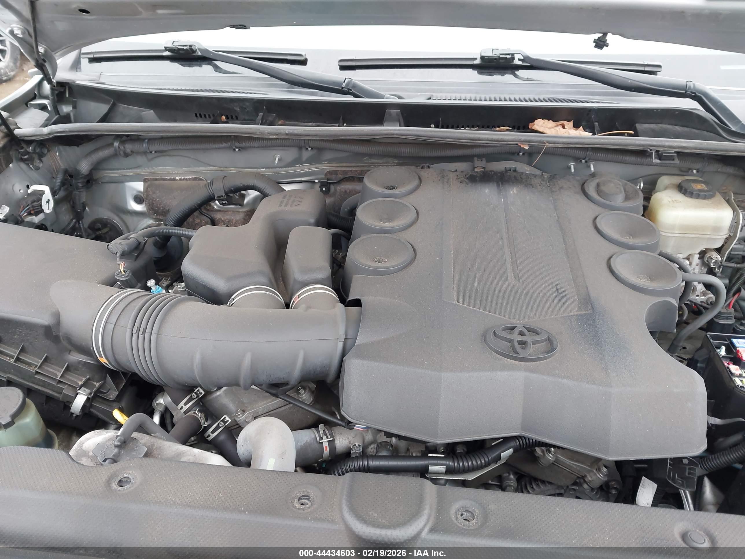 TOYOTA 4RUNNER image 10
