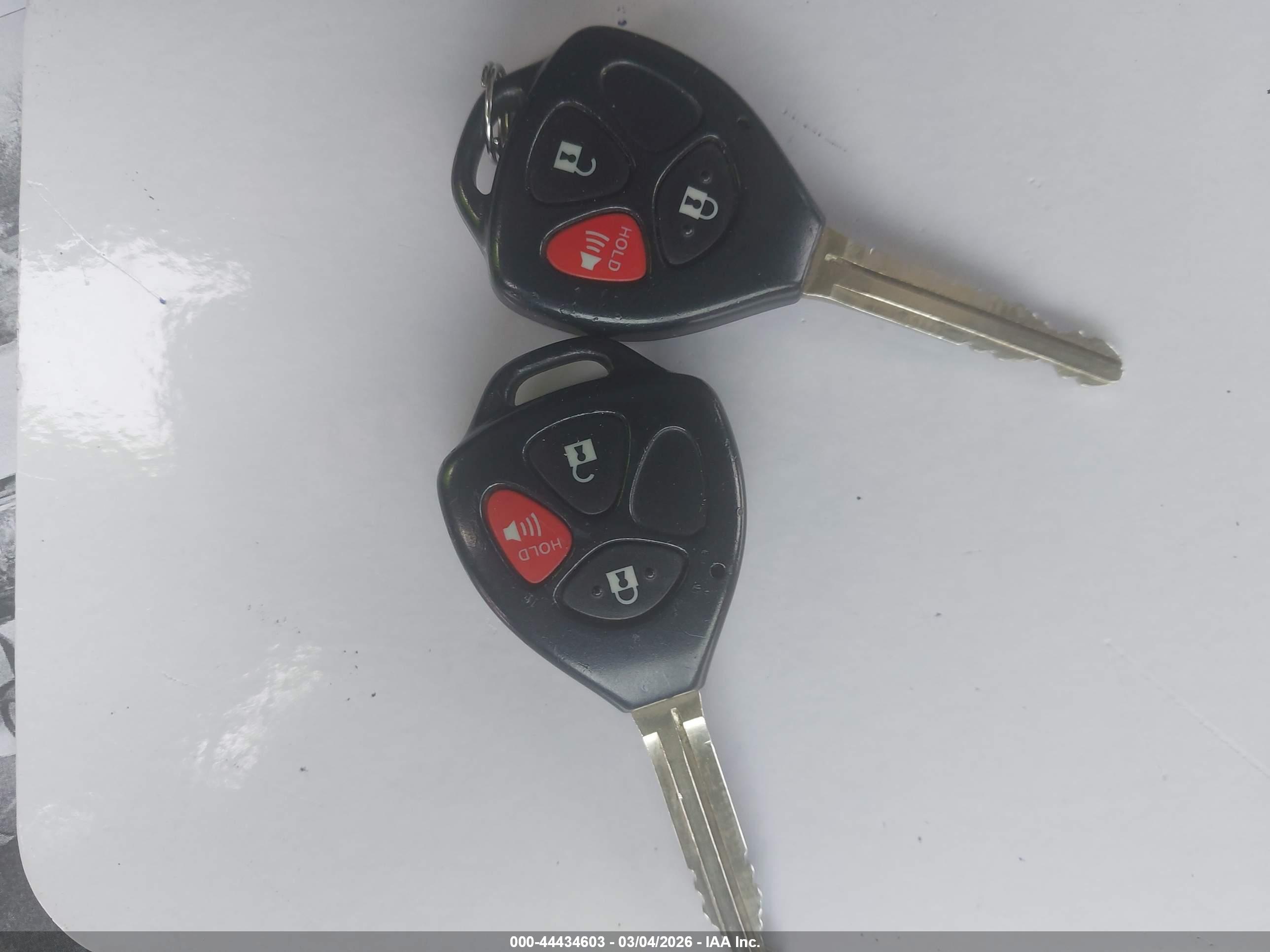 TOYOTA 4RUNNER image 11